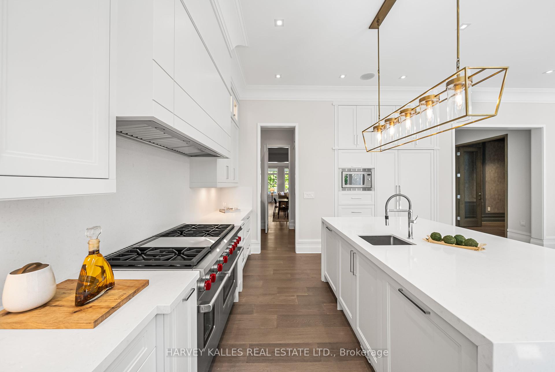 163 Cortleigh Boulevard