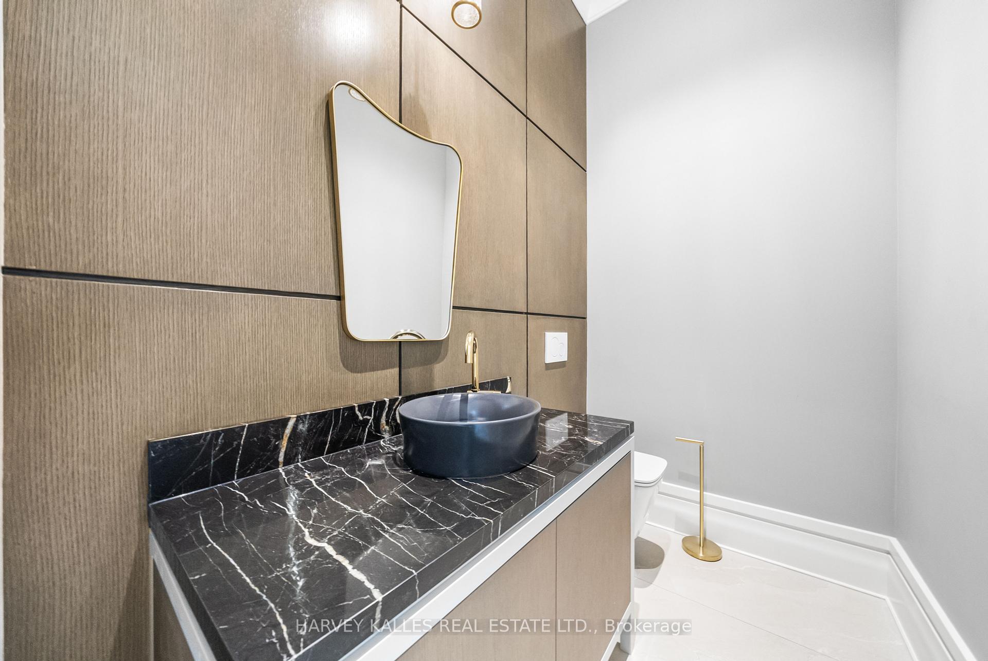 163 Cortleigh Boulevard