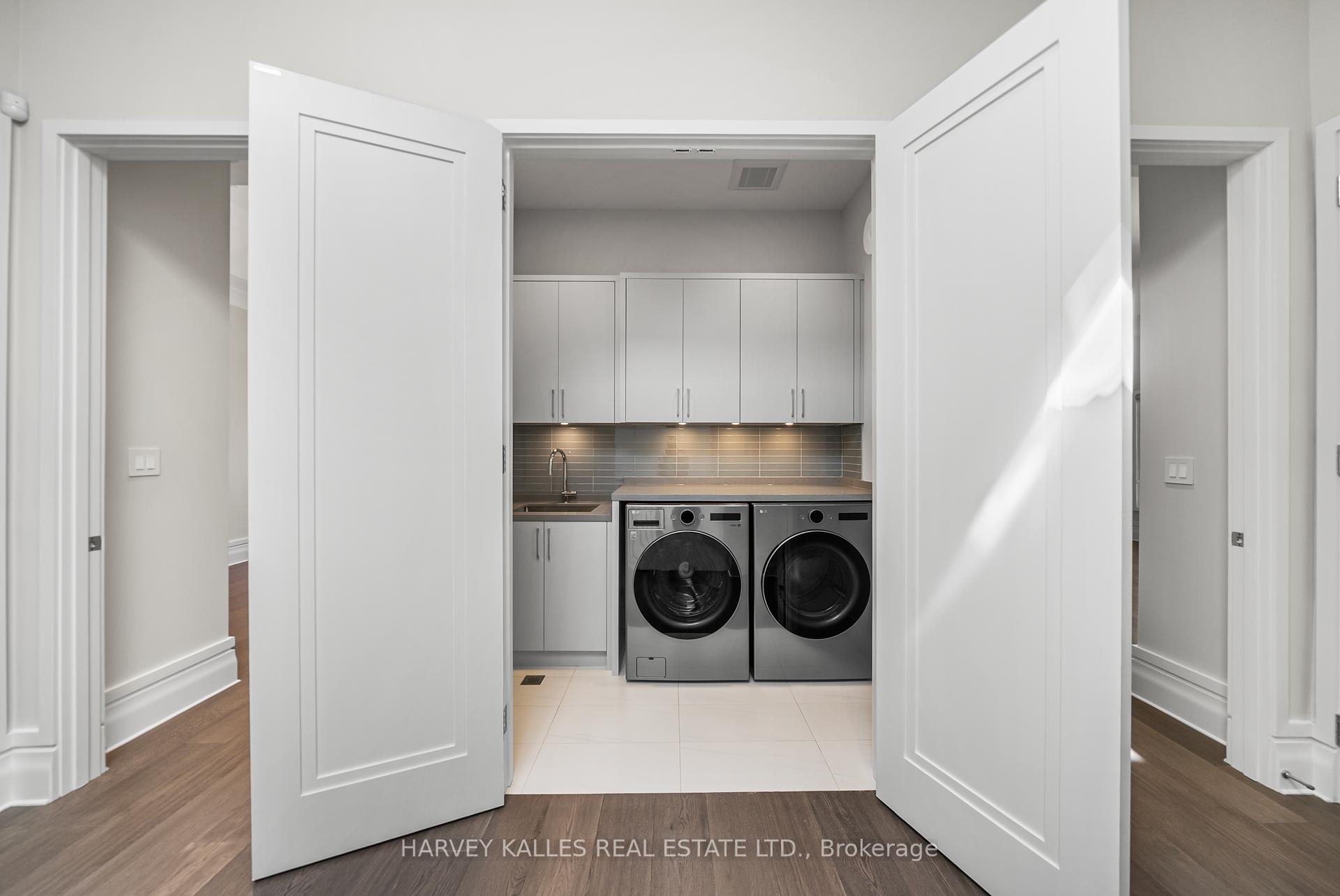 163 Cortleigh Boulevard