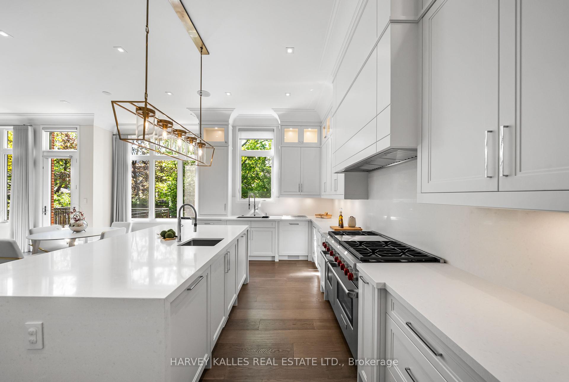 163 Cortleigh Boulevard