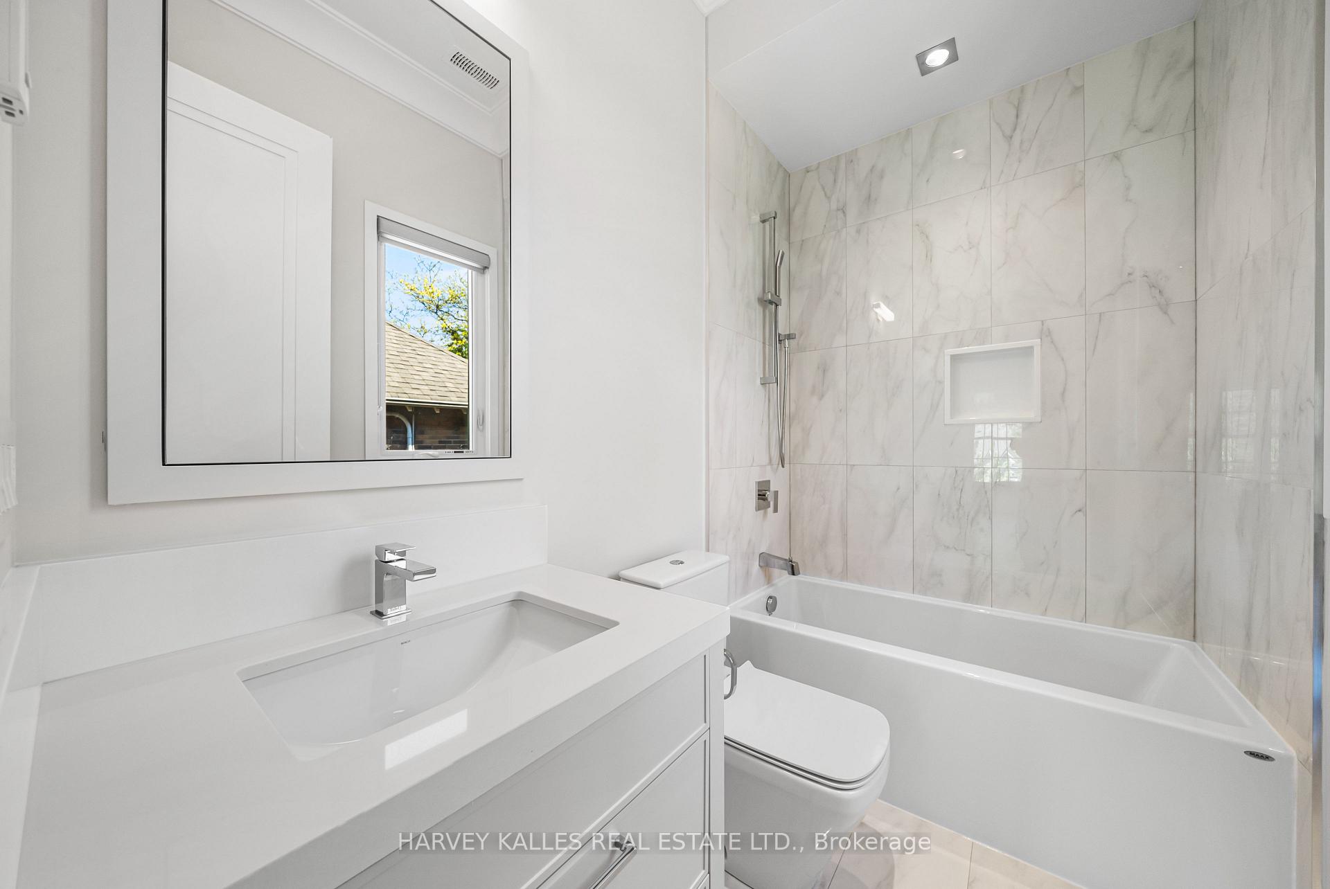 163 Cortleigh Boulevard