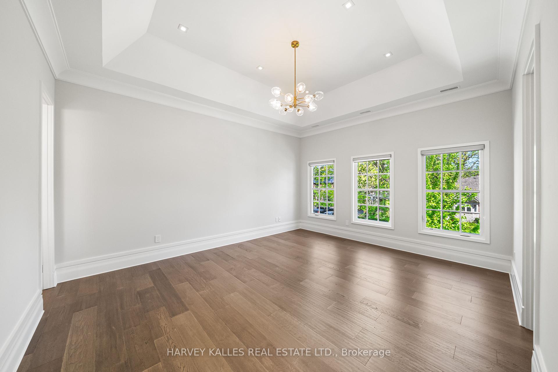 163 Cortleigh Boulevard