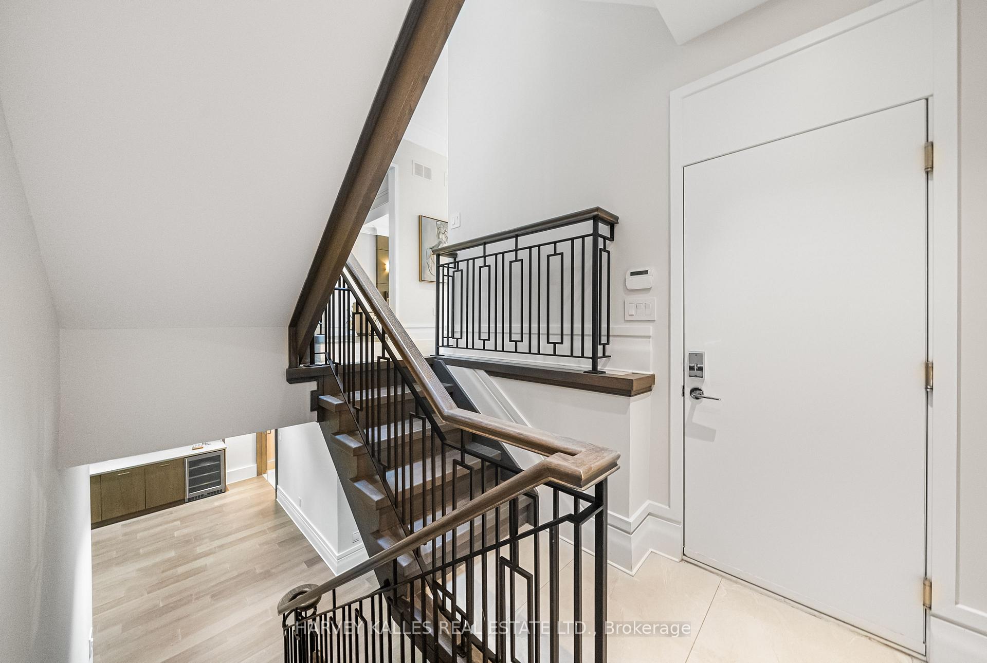 163 Cortleigh Boulevard