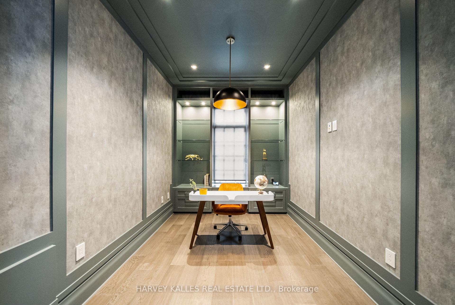 163 Cortleigh Boulevard