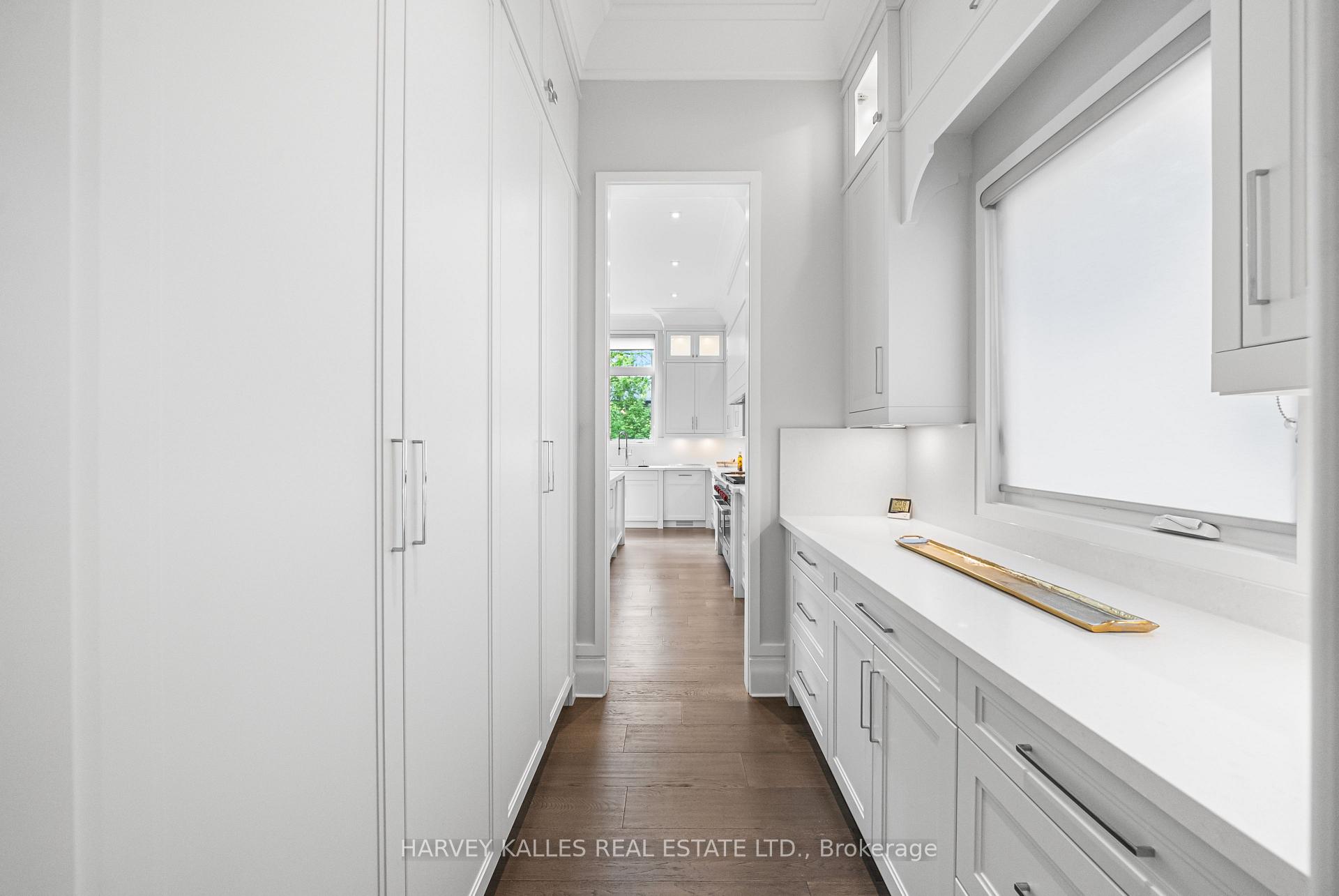 163 Cortleigh Boulevard