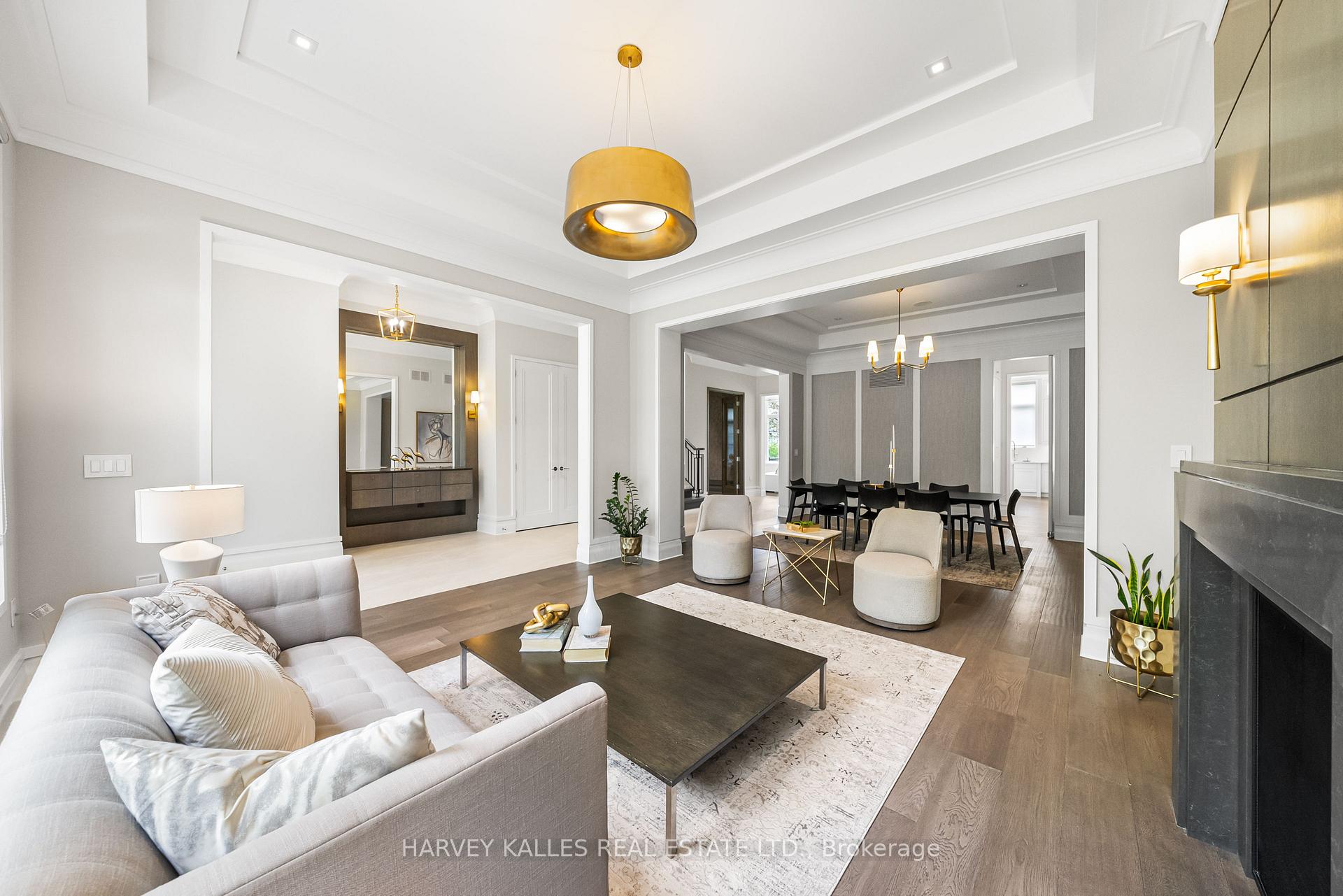 163 Cortleigh Boulevard