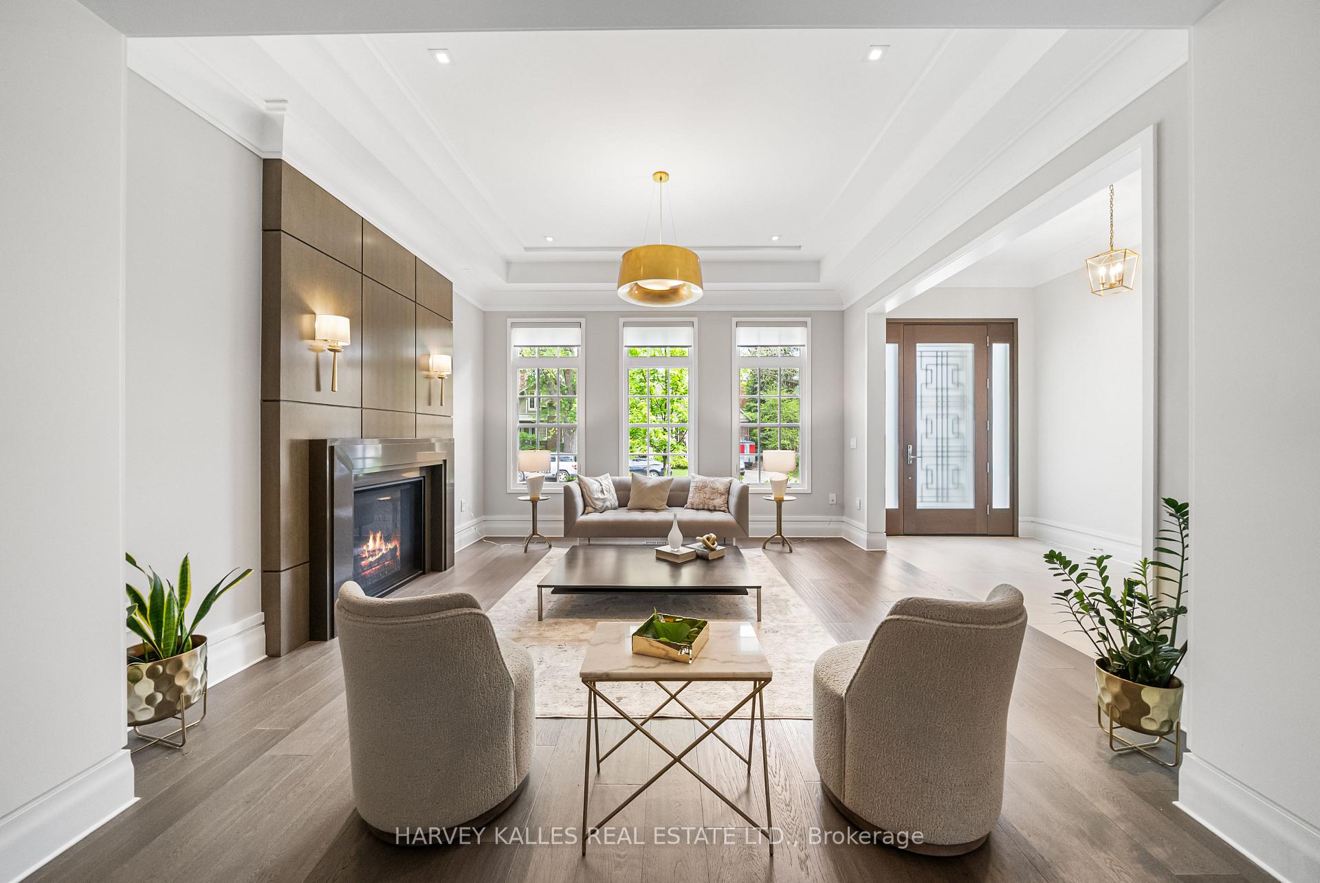 163 Cortleigh Boulevard