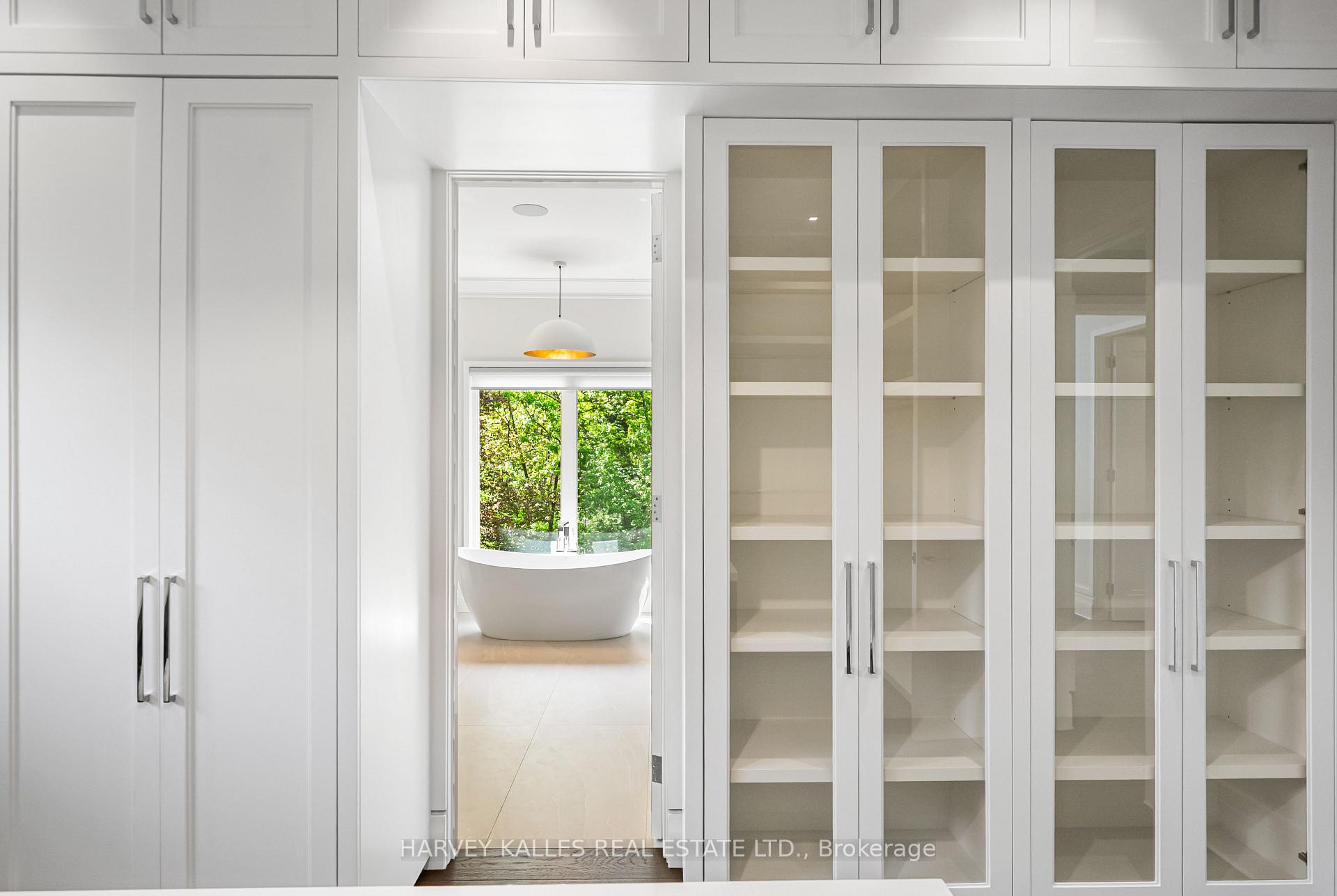 163 Cortleigh Boulevard