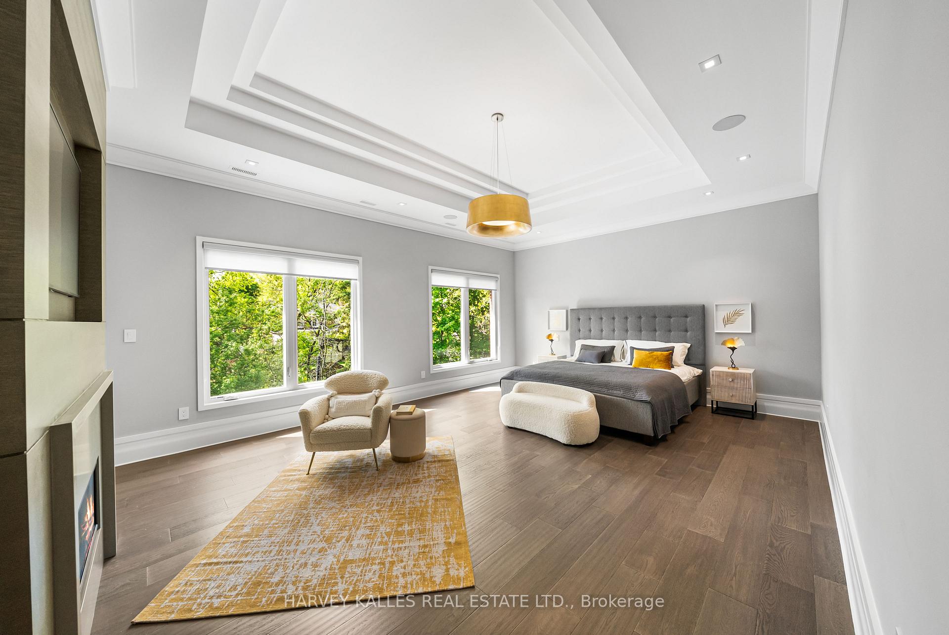 163 Cortleigh Boulevard