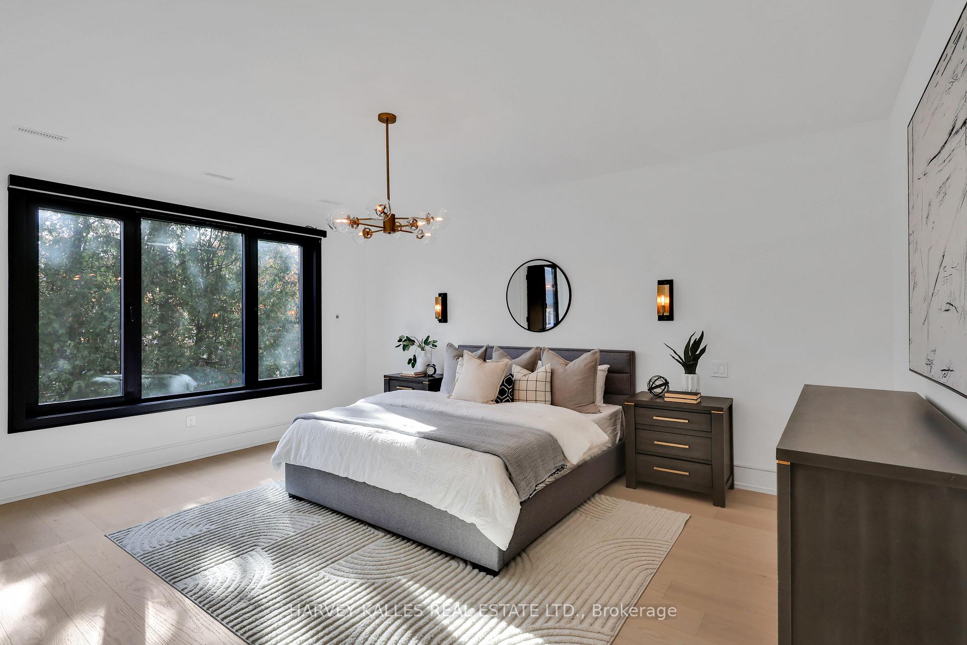 159 Cortleigh Boulevard