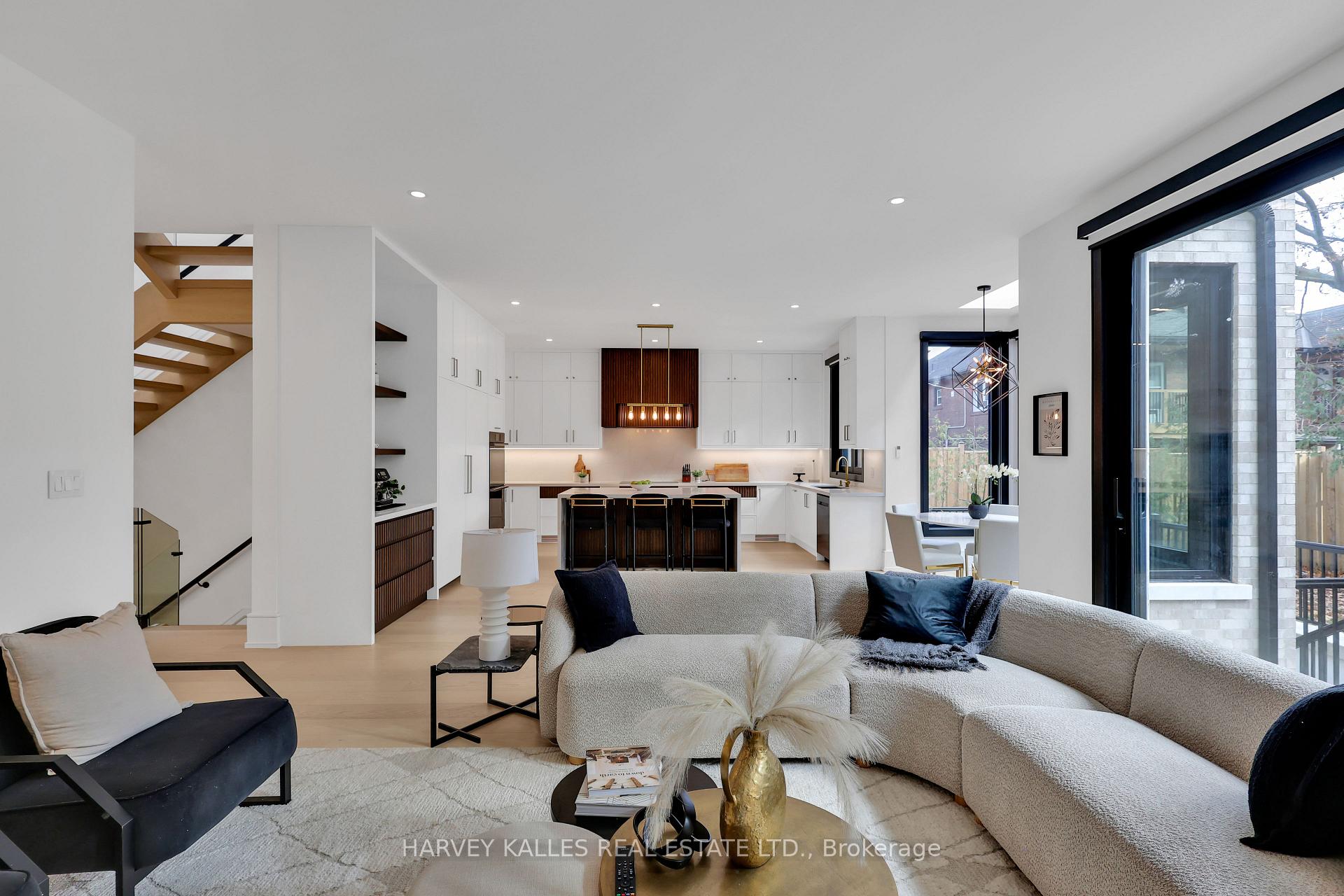 159 Cortleigh Boulevard