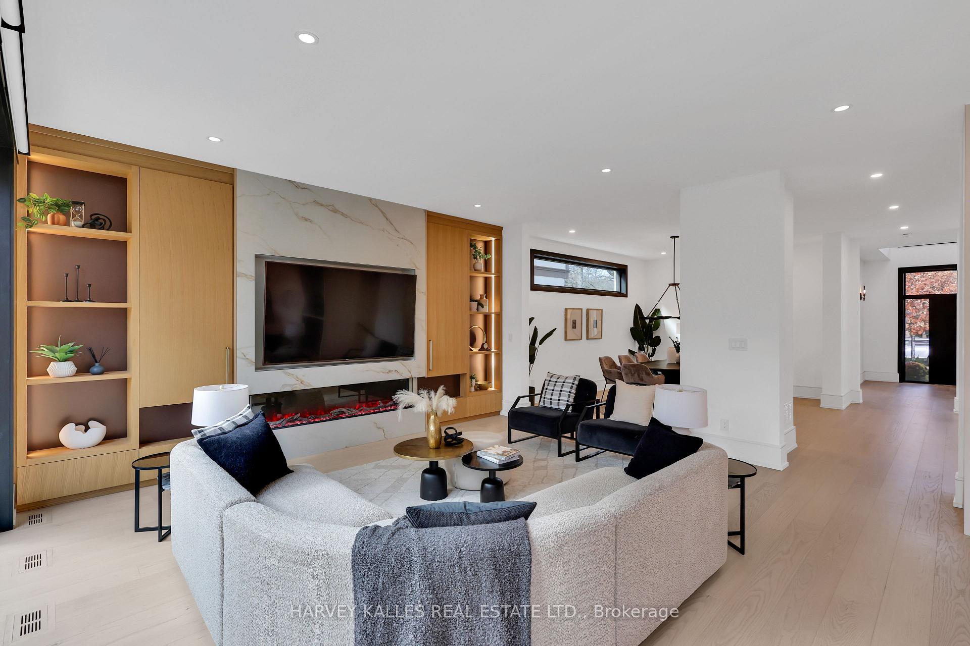 159 Cortleigh Boulevard