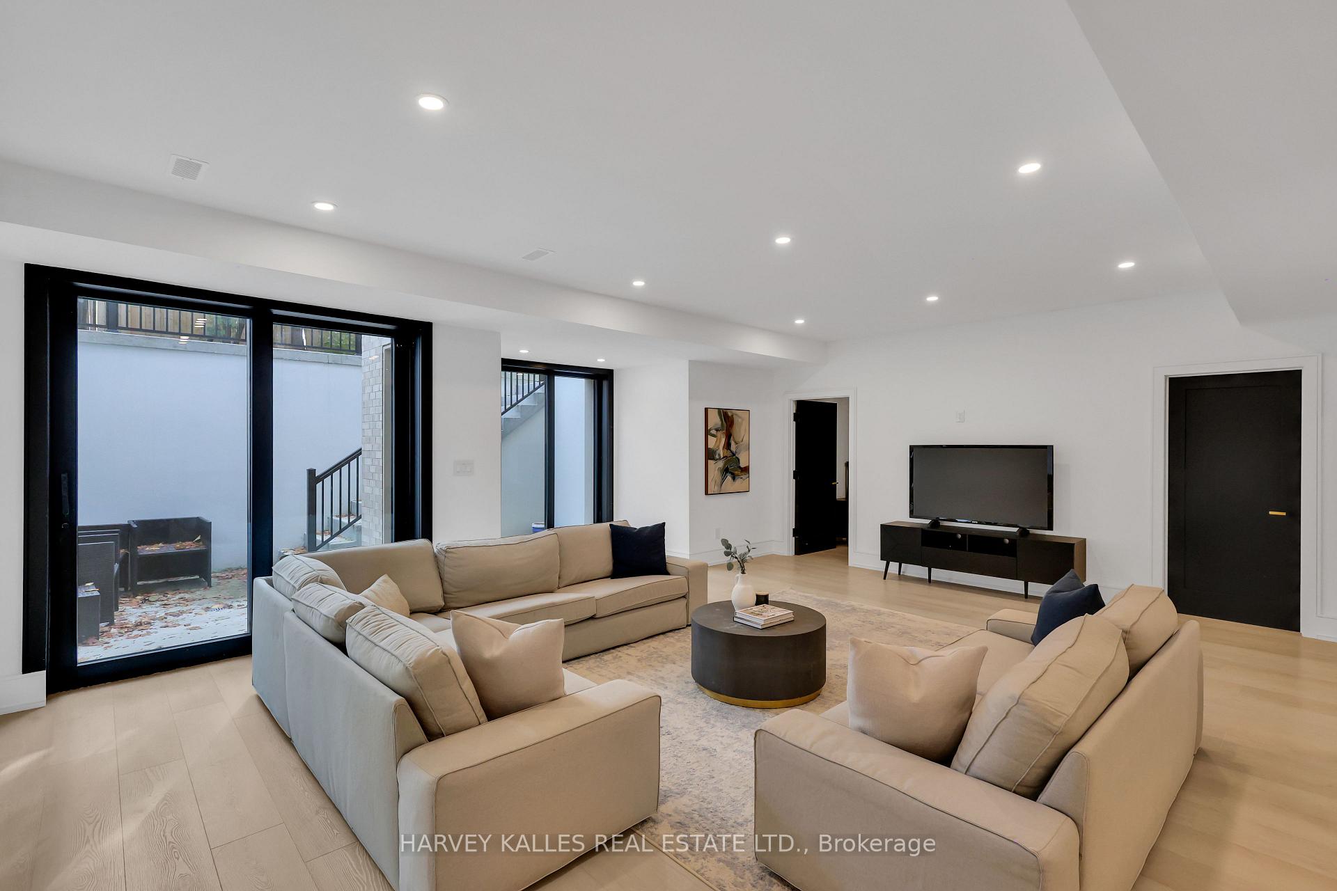 159 Cortleigh Boulevard