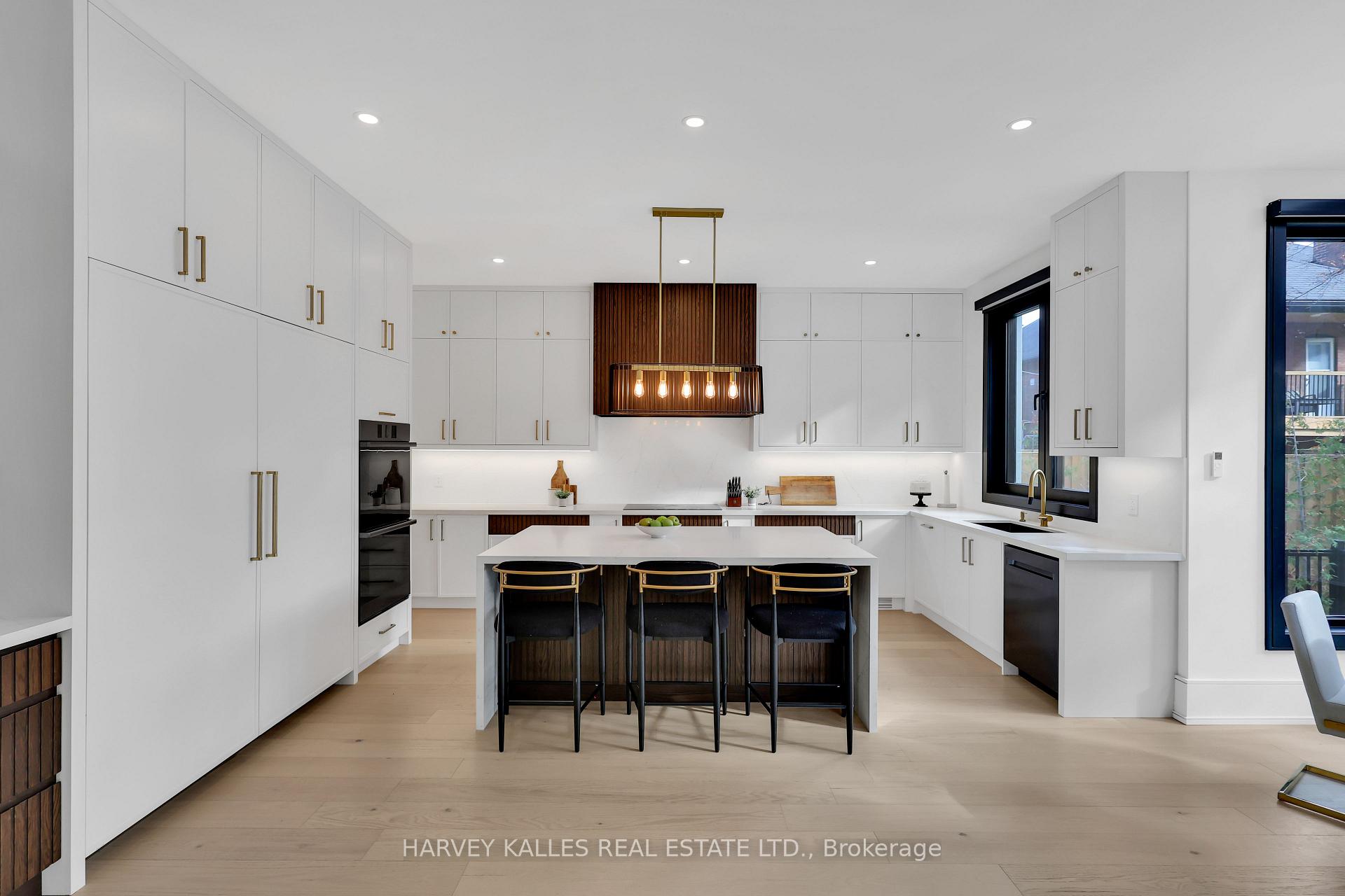 159 Cortleigh Boulevard