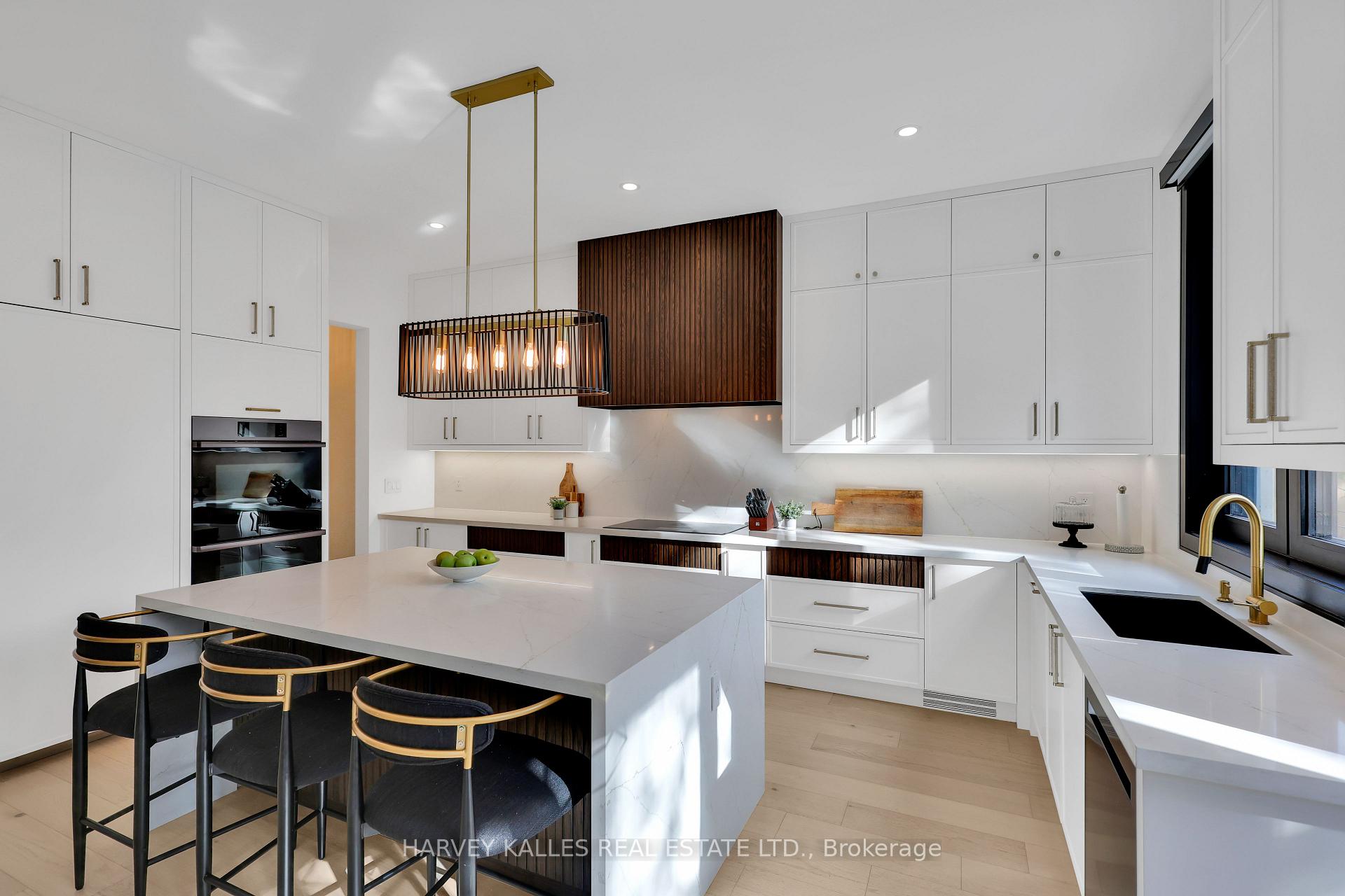 159 Cortleigh Boulevard