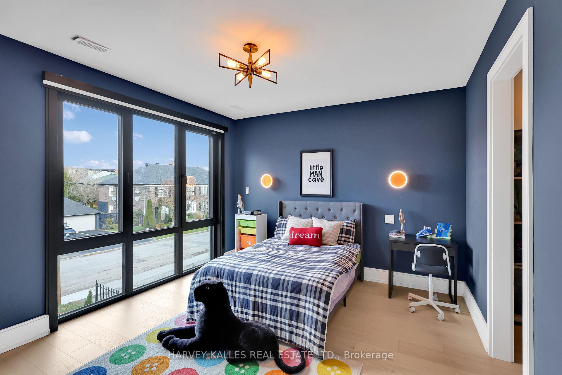 159 Cortleigh Boulevard