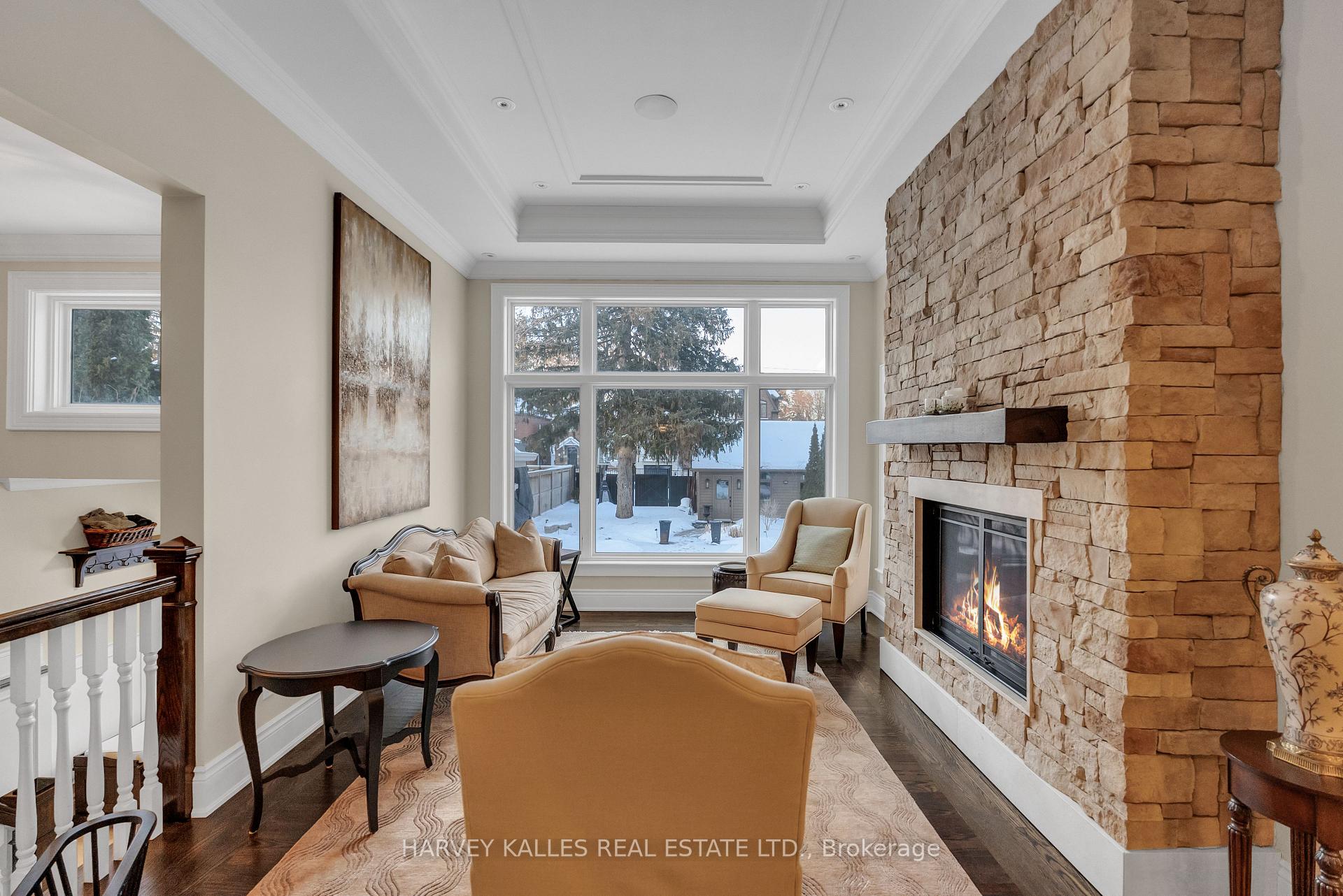 72 Teddington Park Avenue