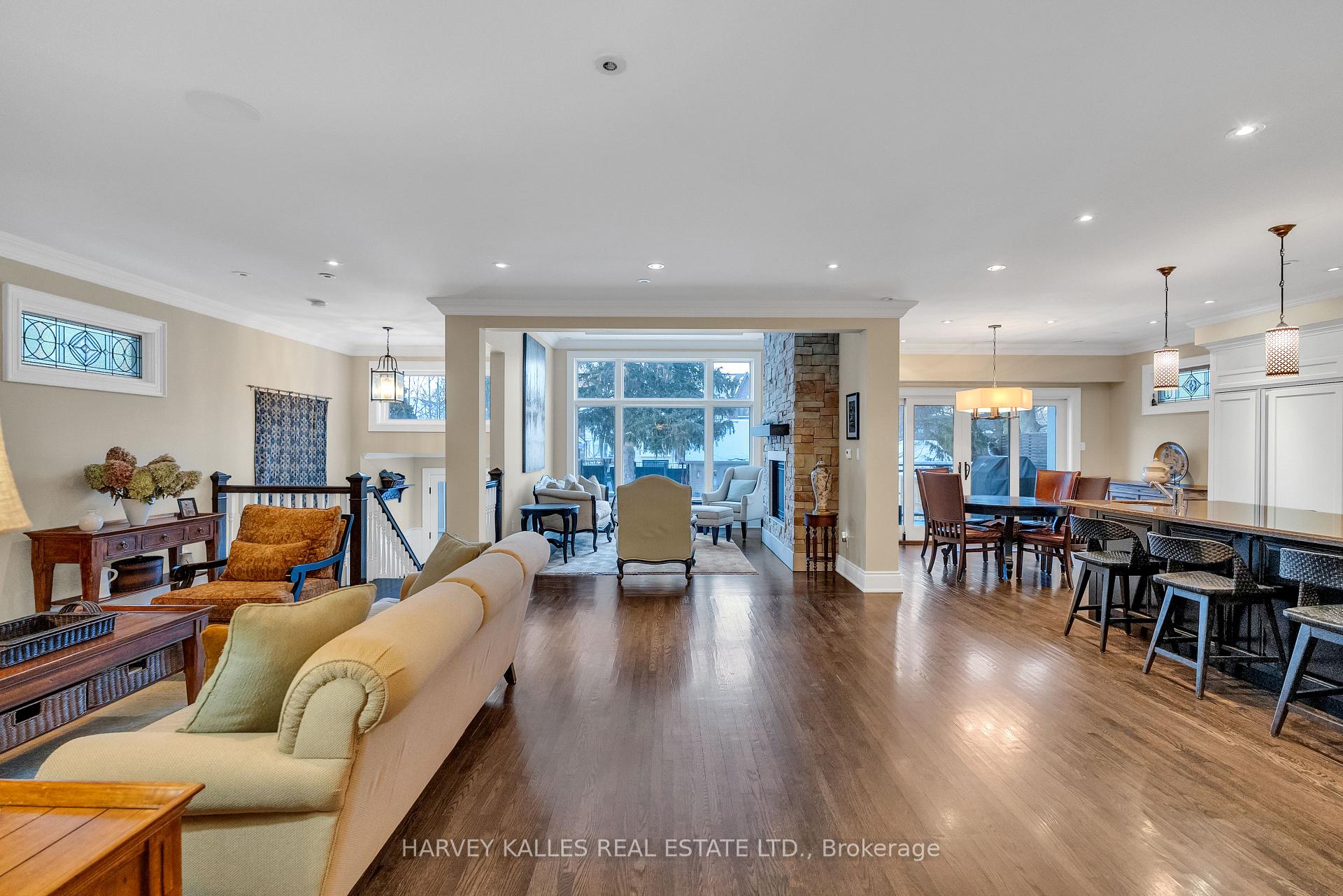 72 Teddington Park Avenue