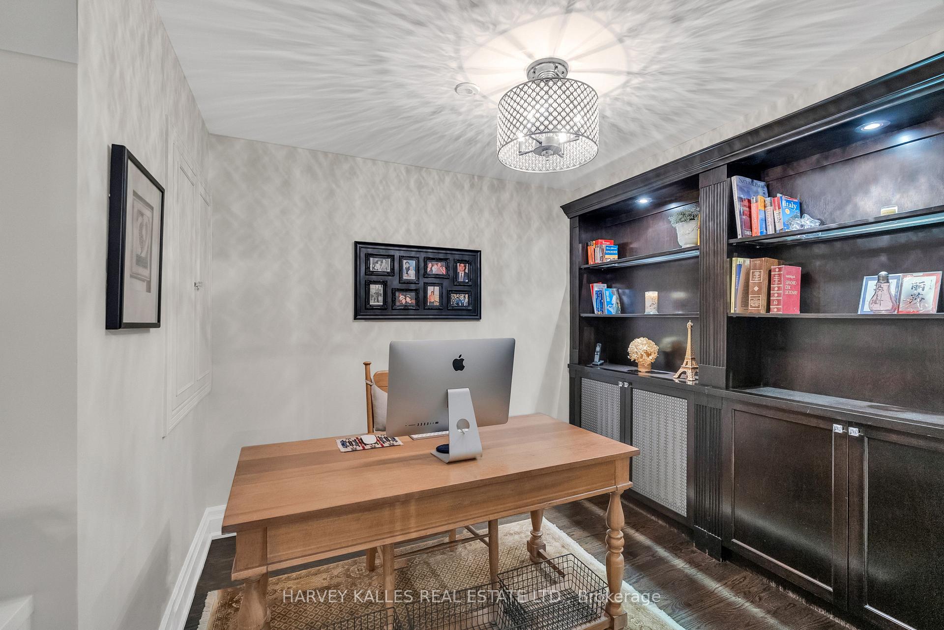 72 Teddington Park Avenue