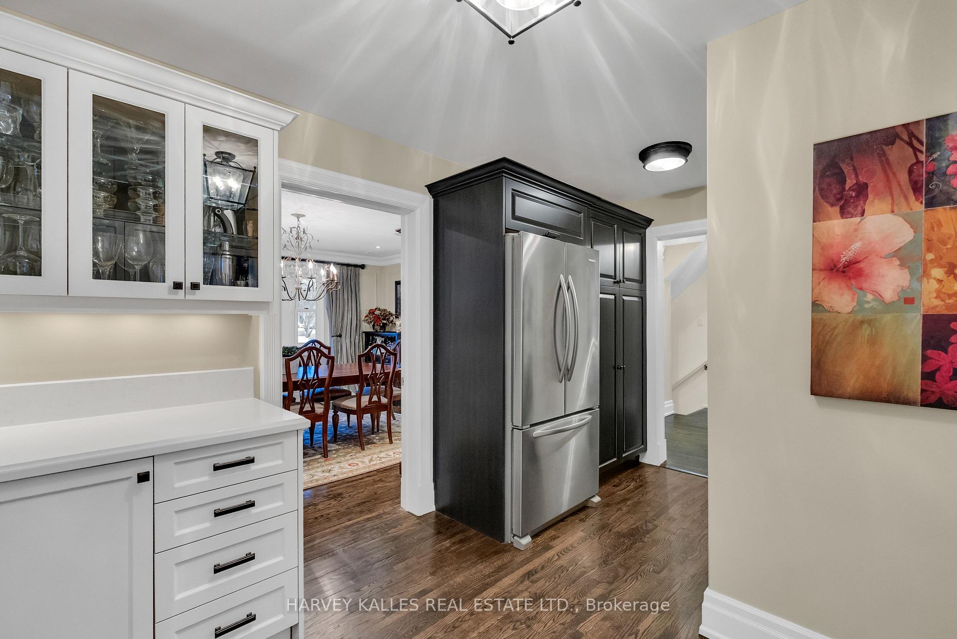 72 Teddington Park Avenue