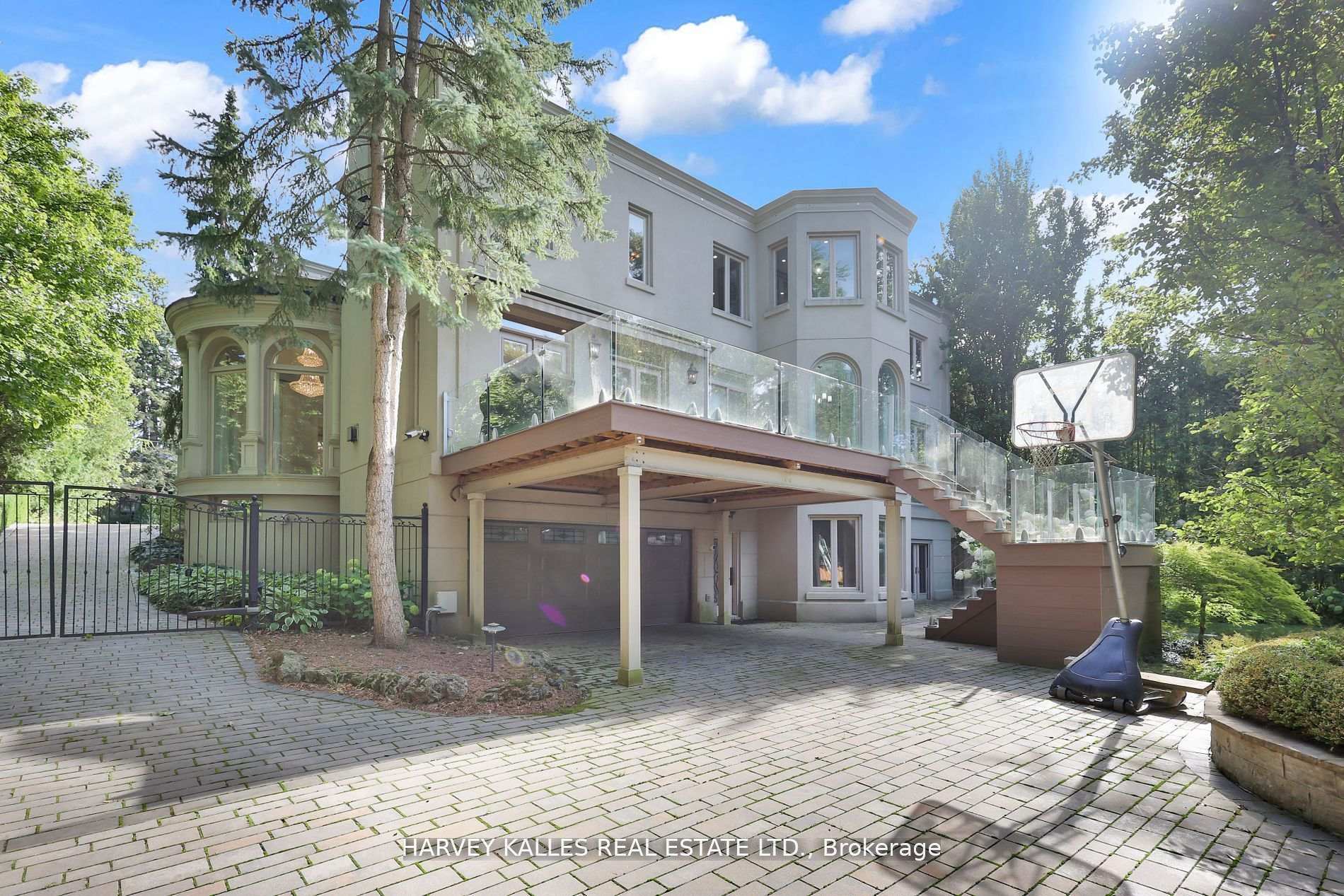 113 Coldstream Avenue