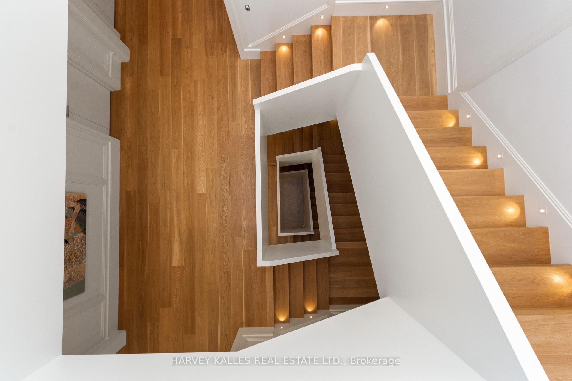 370 Glengrove Avenue W