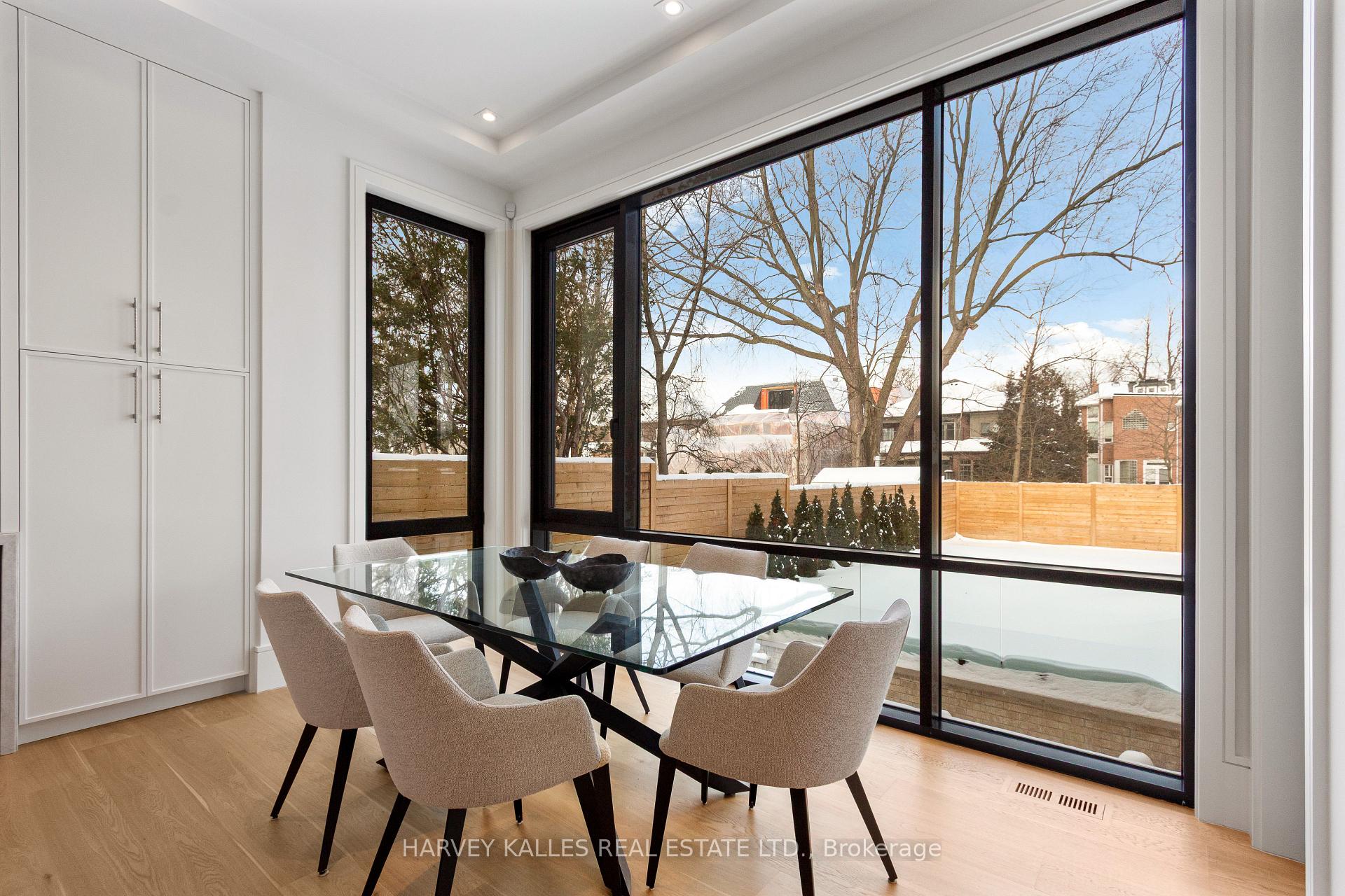 370 Glengrove Avenue W