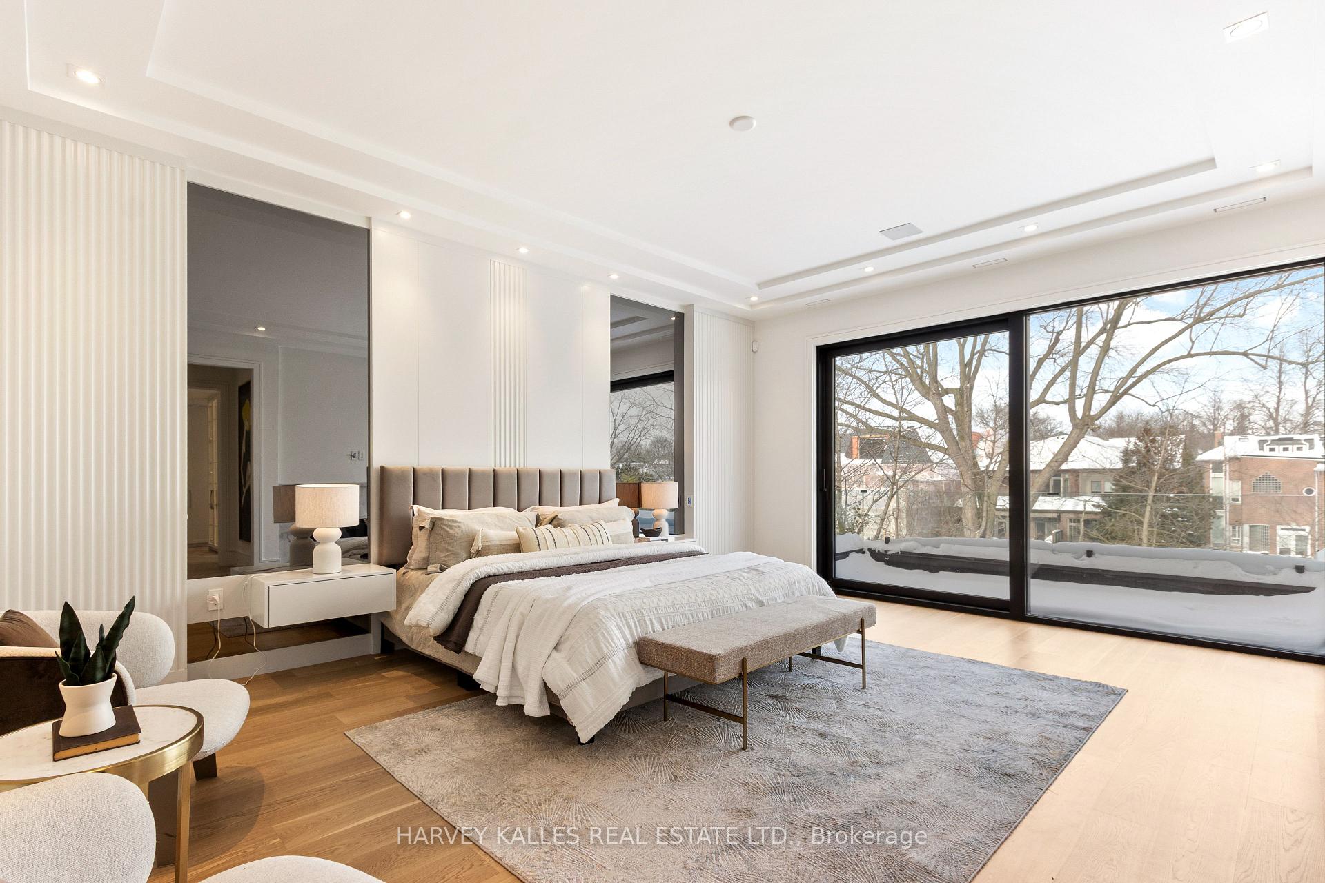 370 Glengrove Avenue W