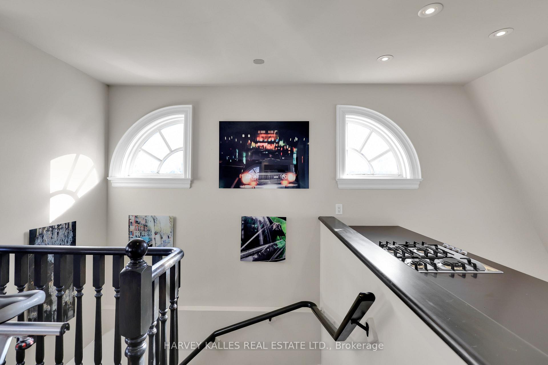 444 Russell Hill Road