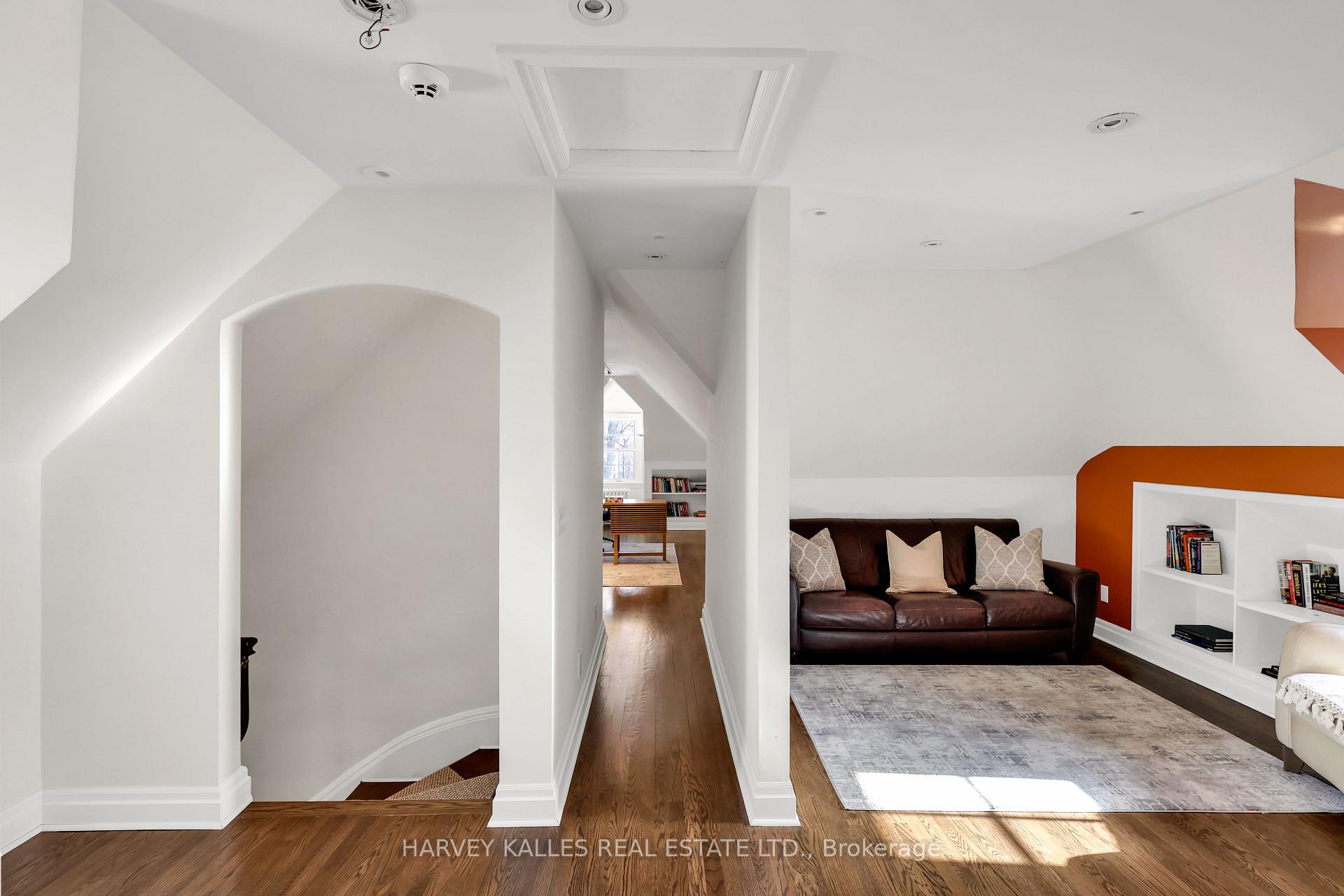 444 Russell Hill Road