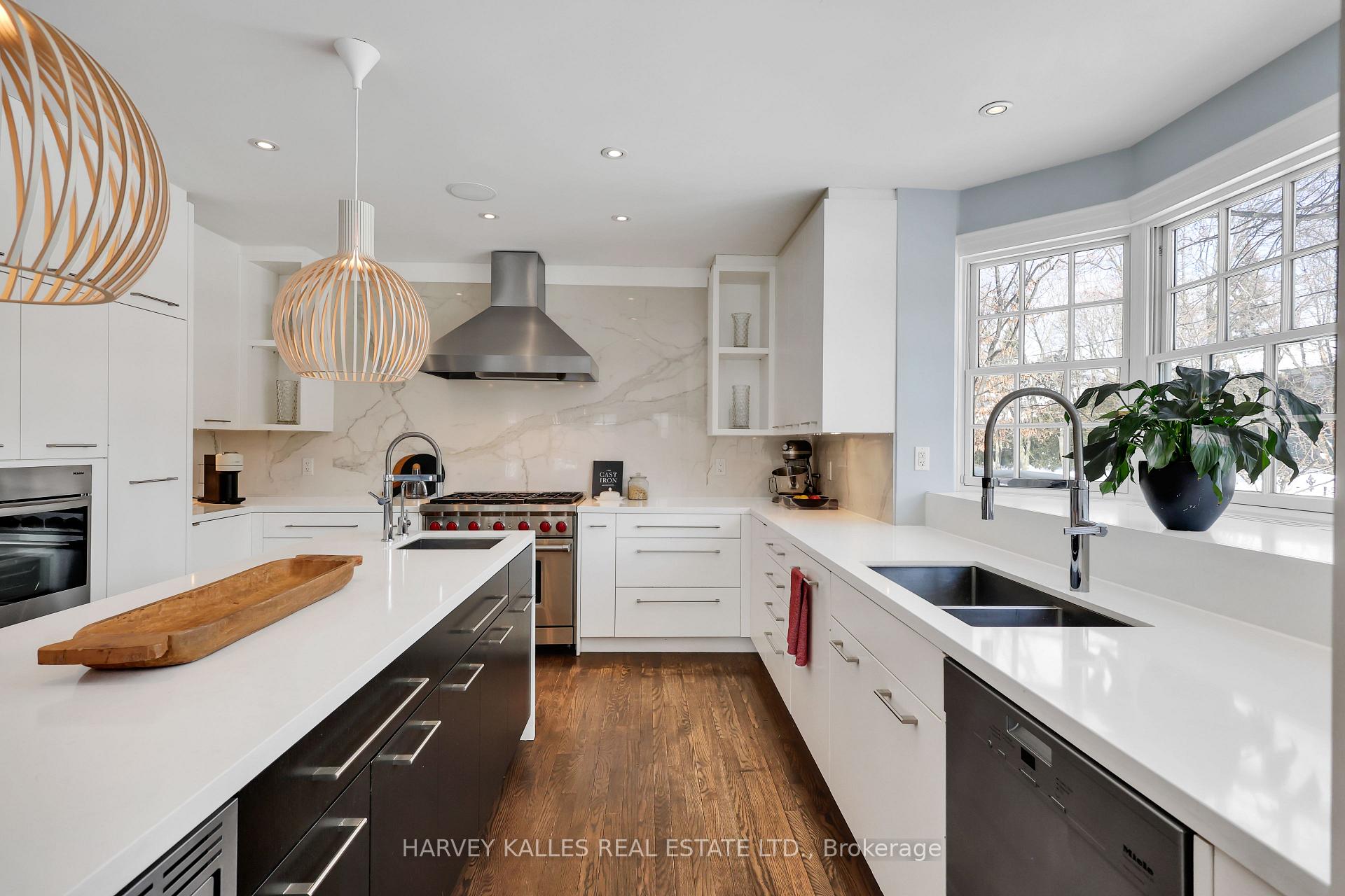 444 Russell Hill Road