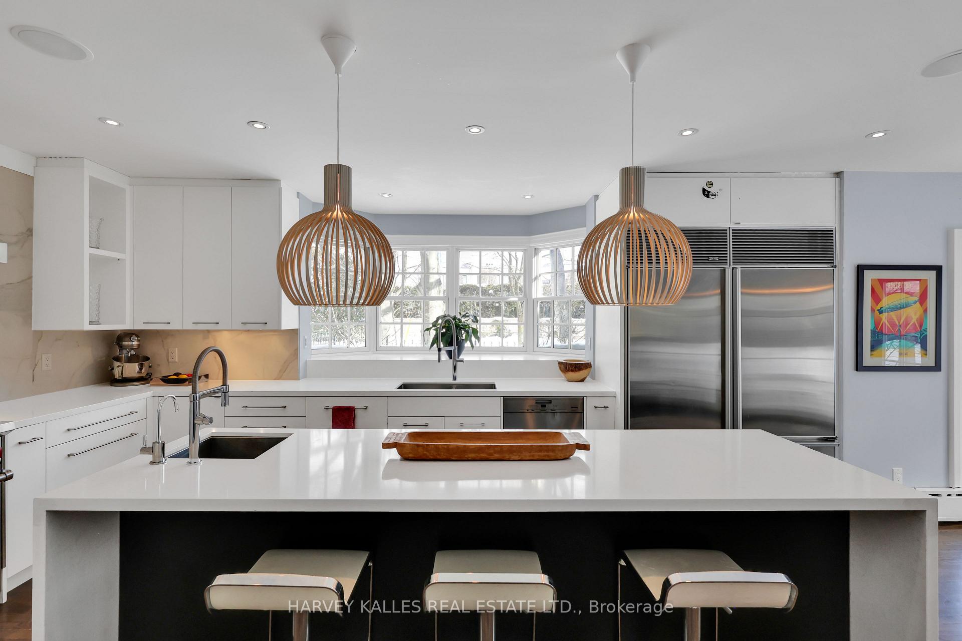 444 Russell Hill Road