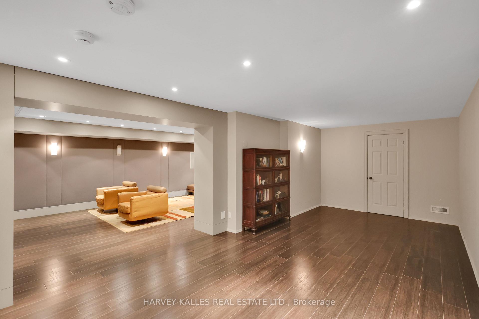 444 Russell Hill Road