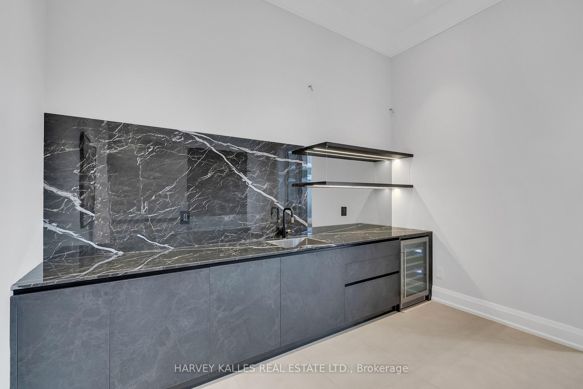 127 Joicey Boulevard