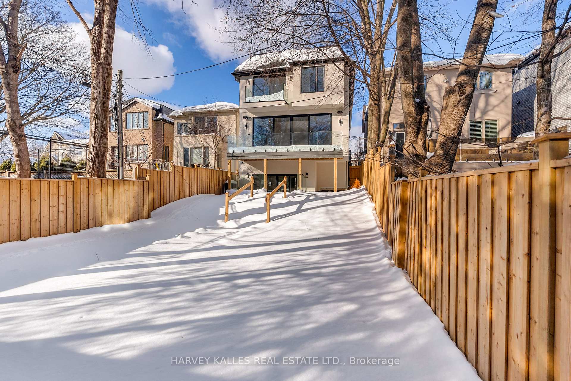 127 Joicey Boulevard