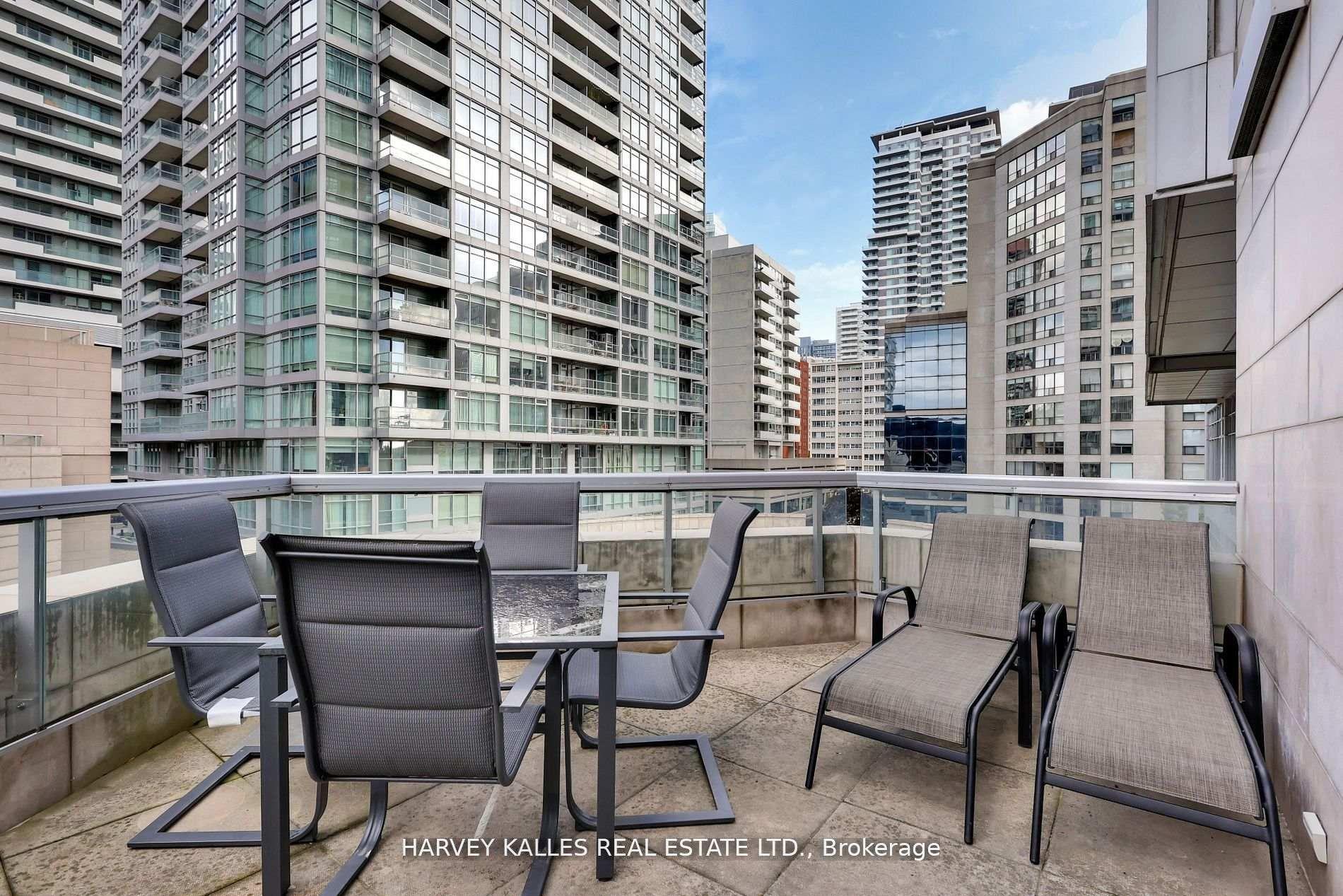 2181 Yonge Street 510