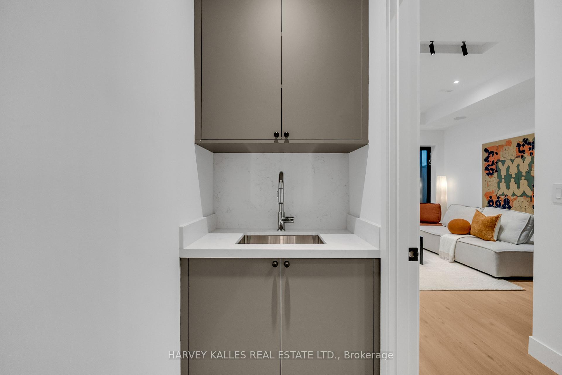 101 Briar Hill Avenue