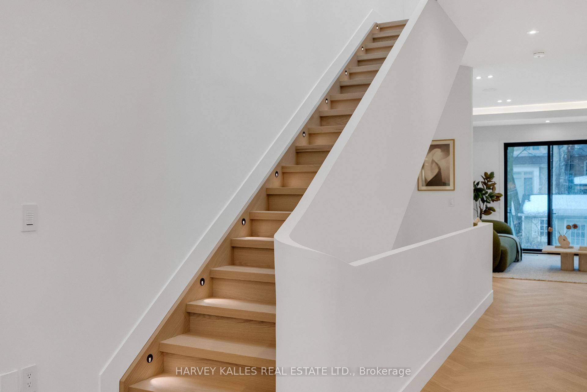 101 Briar Hill Avenue