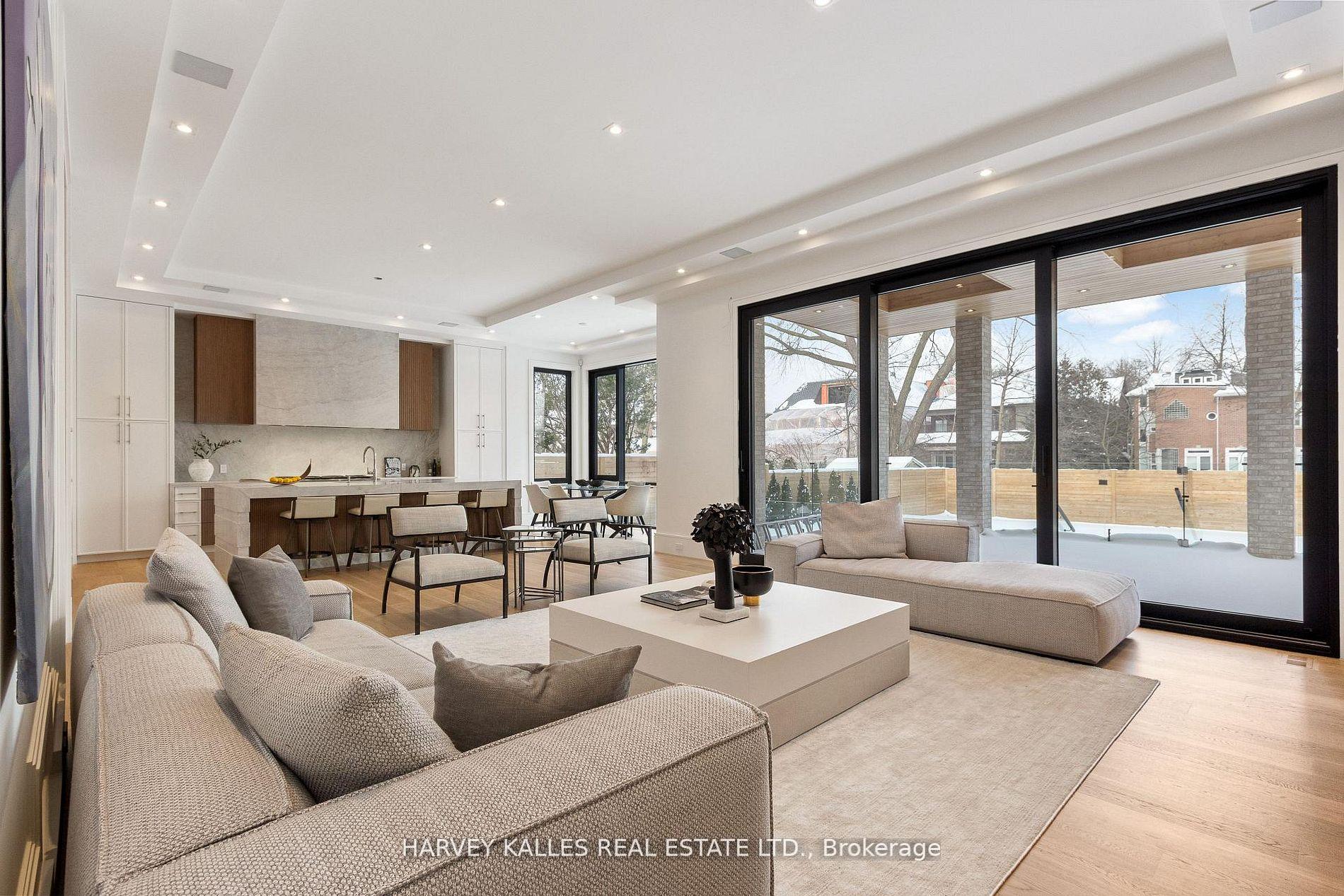 370 Glengrove Avenue W