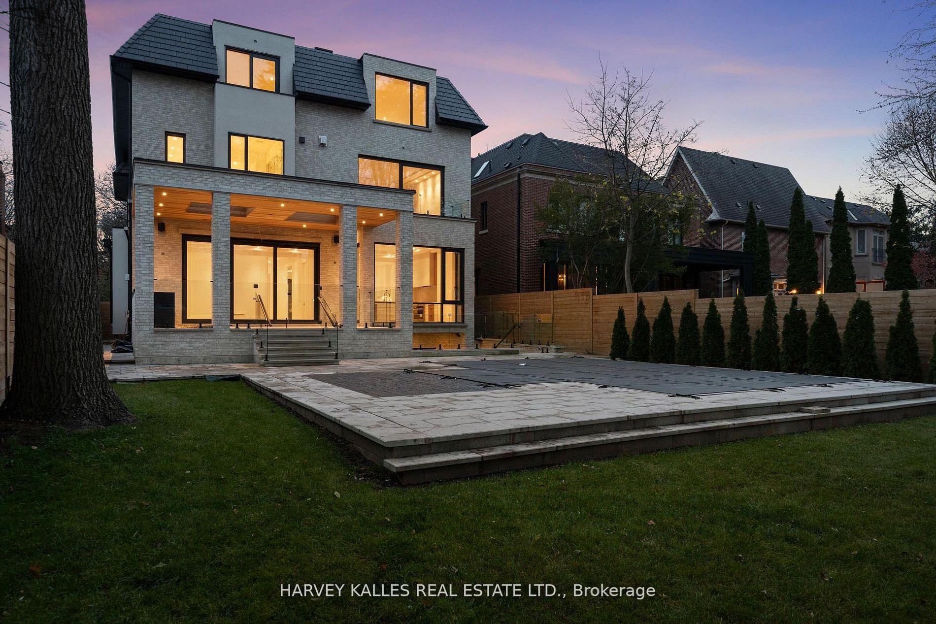 370 Glengrove Avenue W