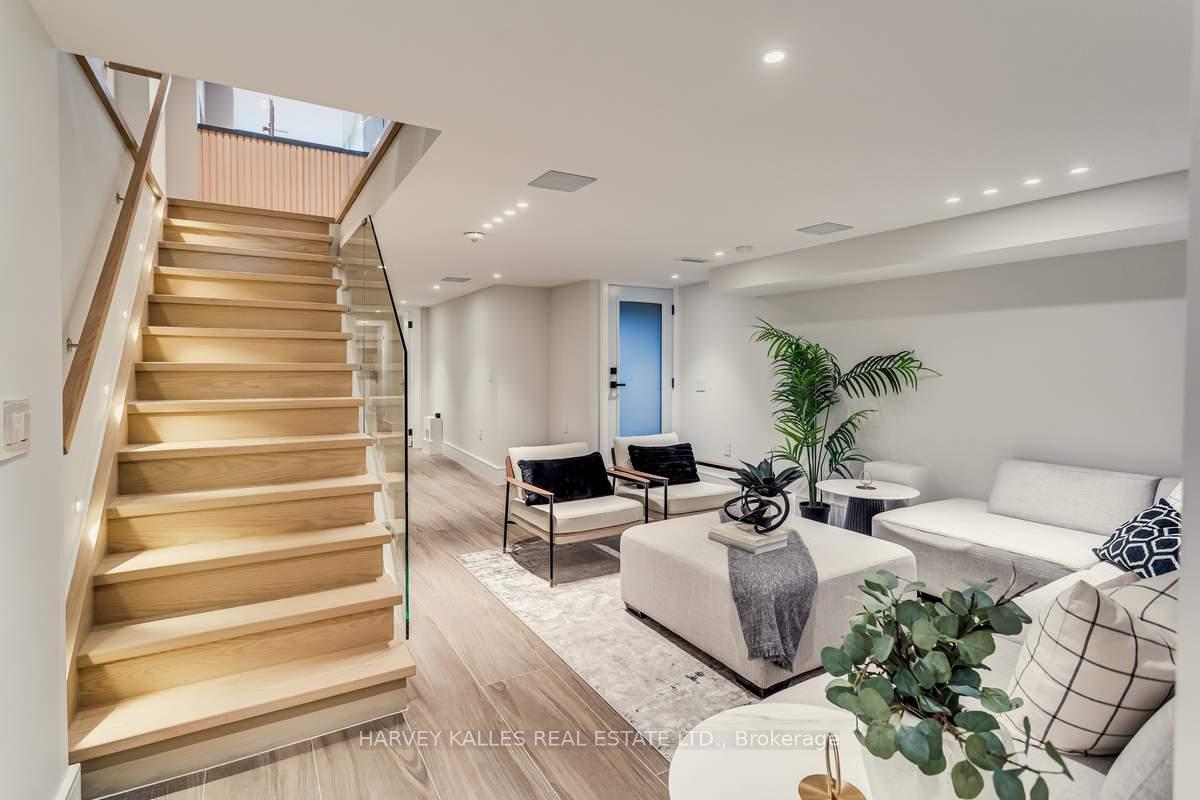 179 Palmerston Avenue