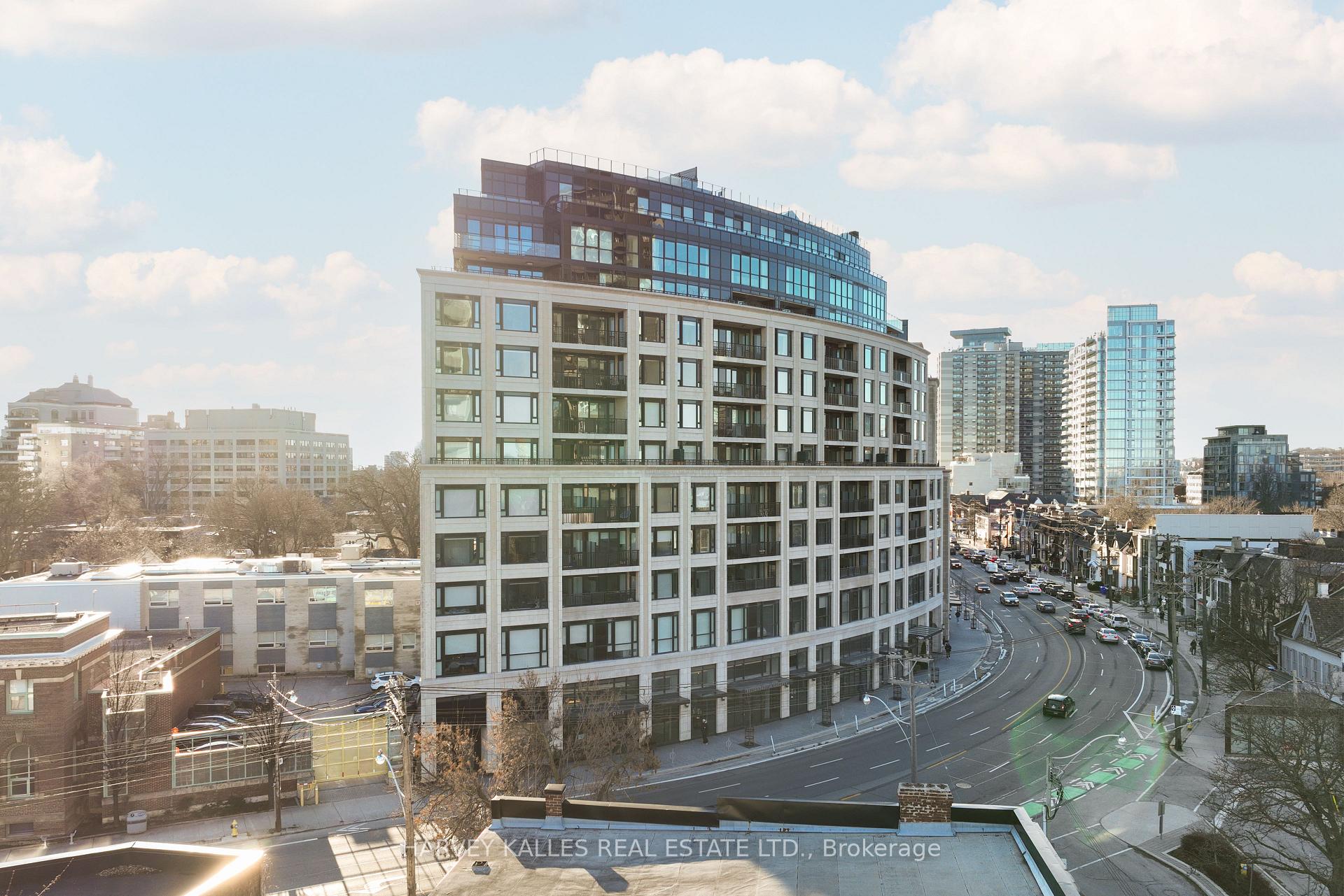 181 Davenport Road 808