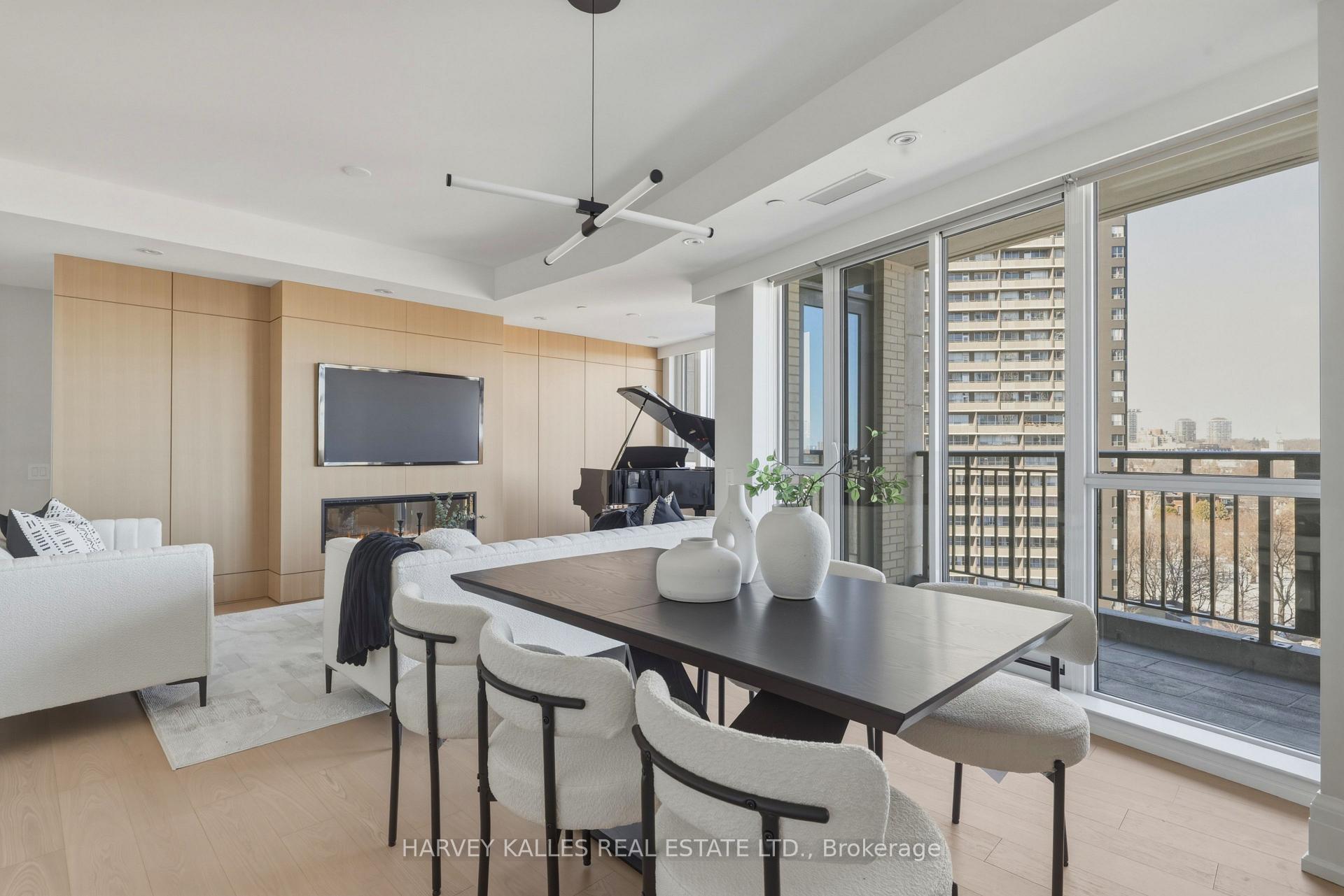 181 Davenport Road 808