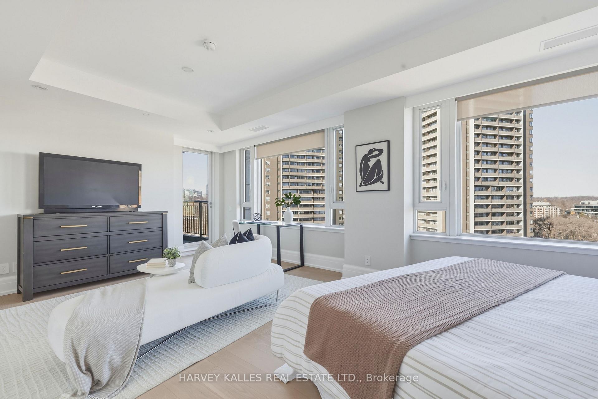 181 Davenport Road 808