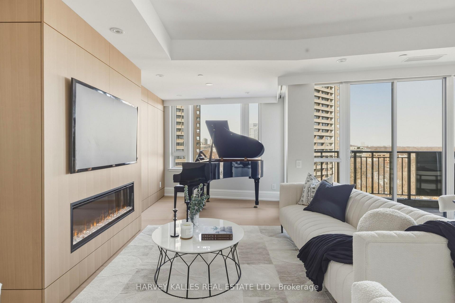 181 Davenport Road 808