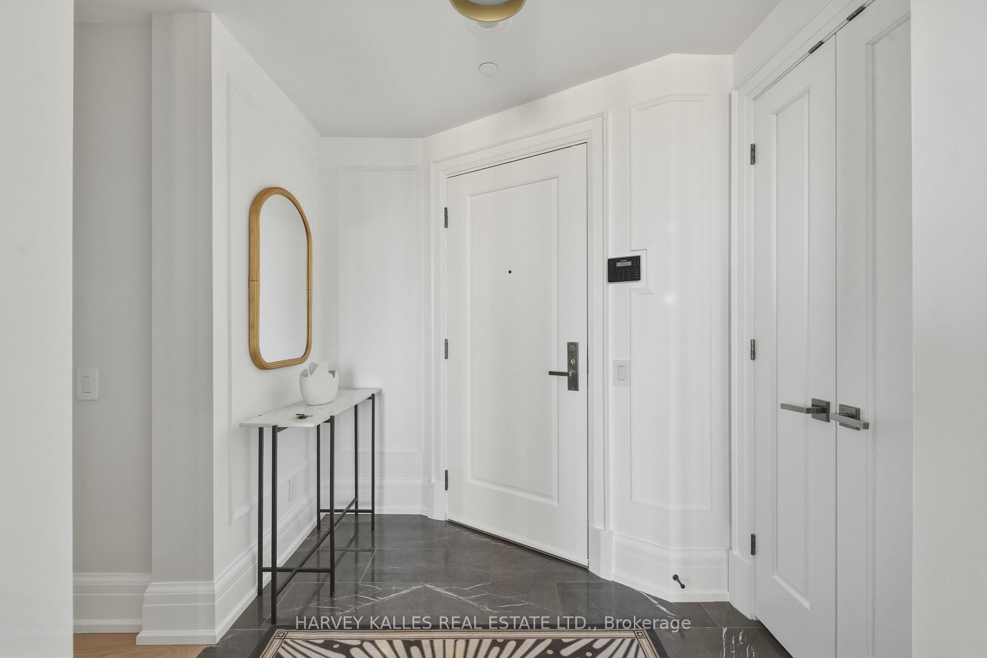 181 Davenport Road 808