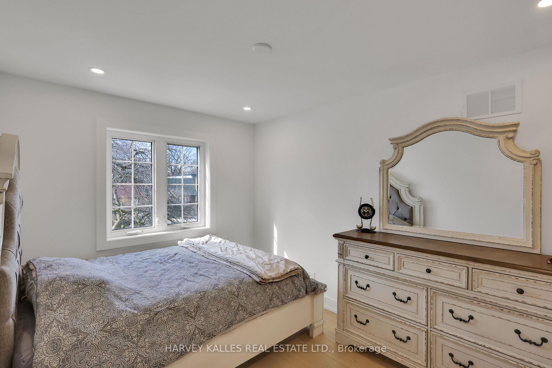 207 Sutherland Drive