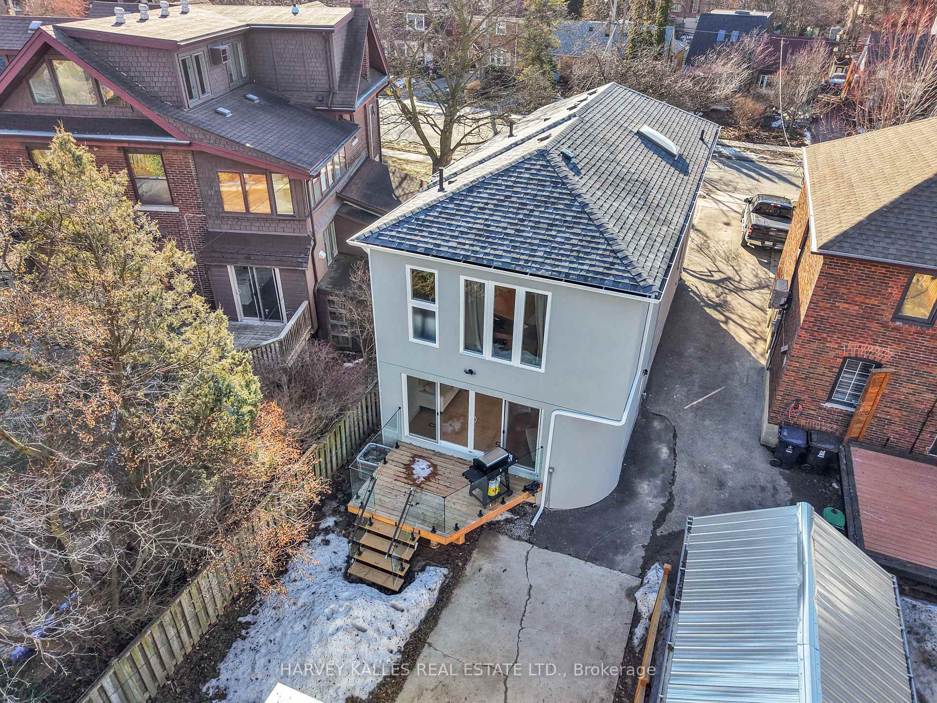 207 Sutherland Drive