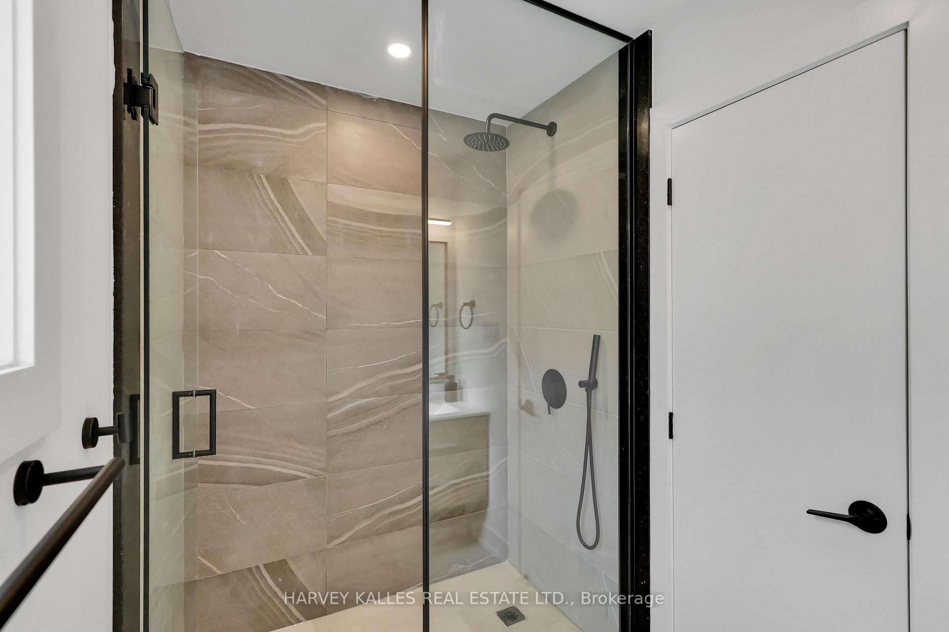 207 Sutherland Drive