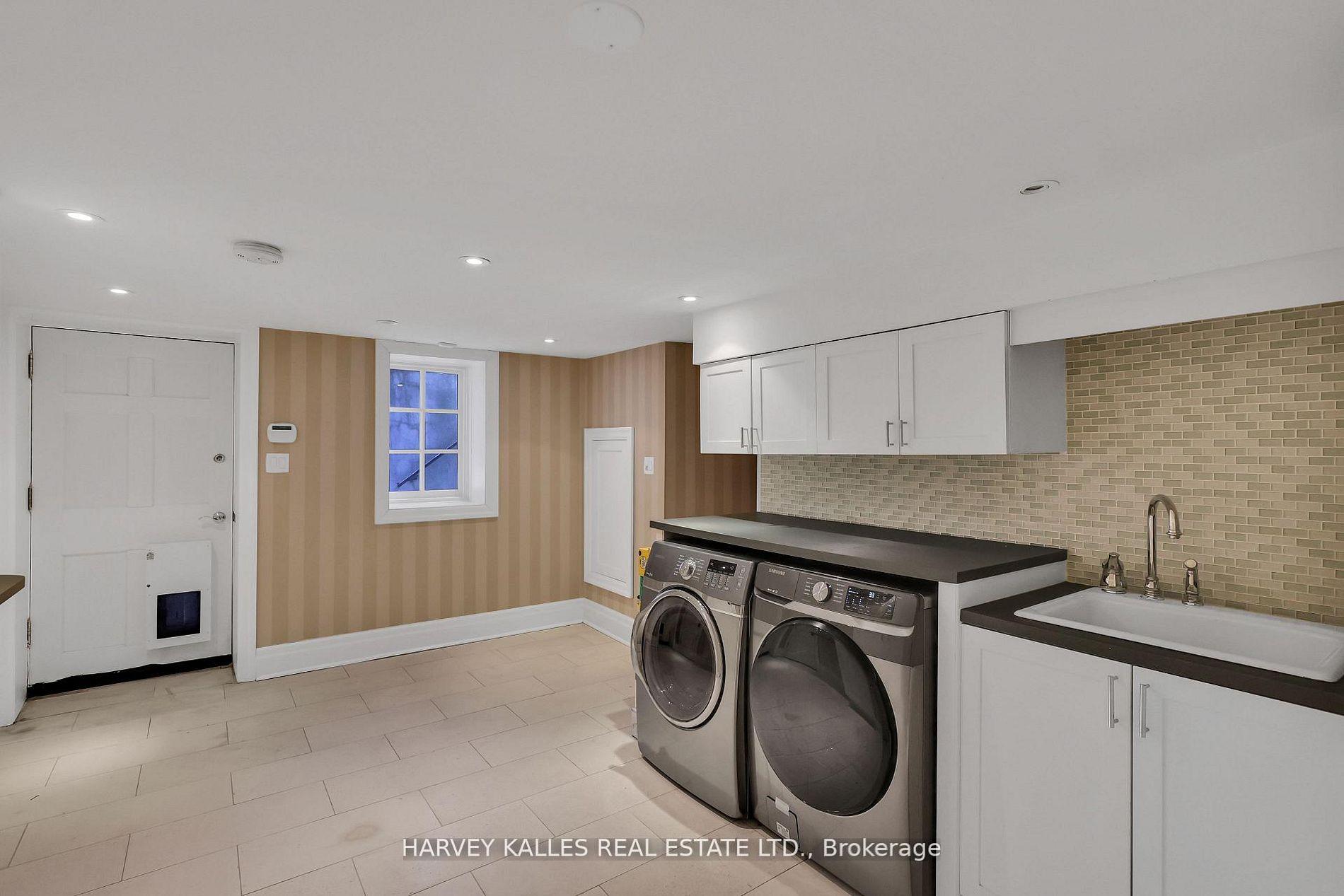 444 Russell Hill Road